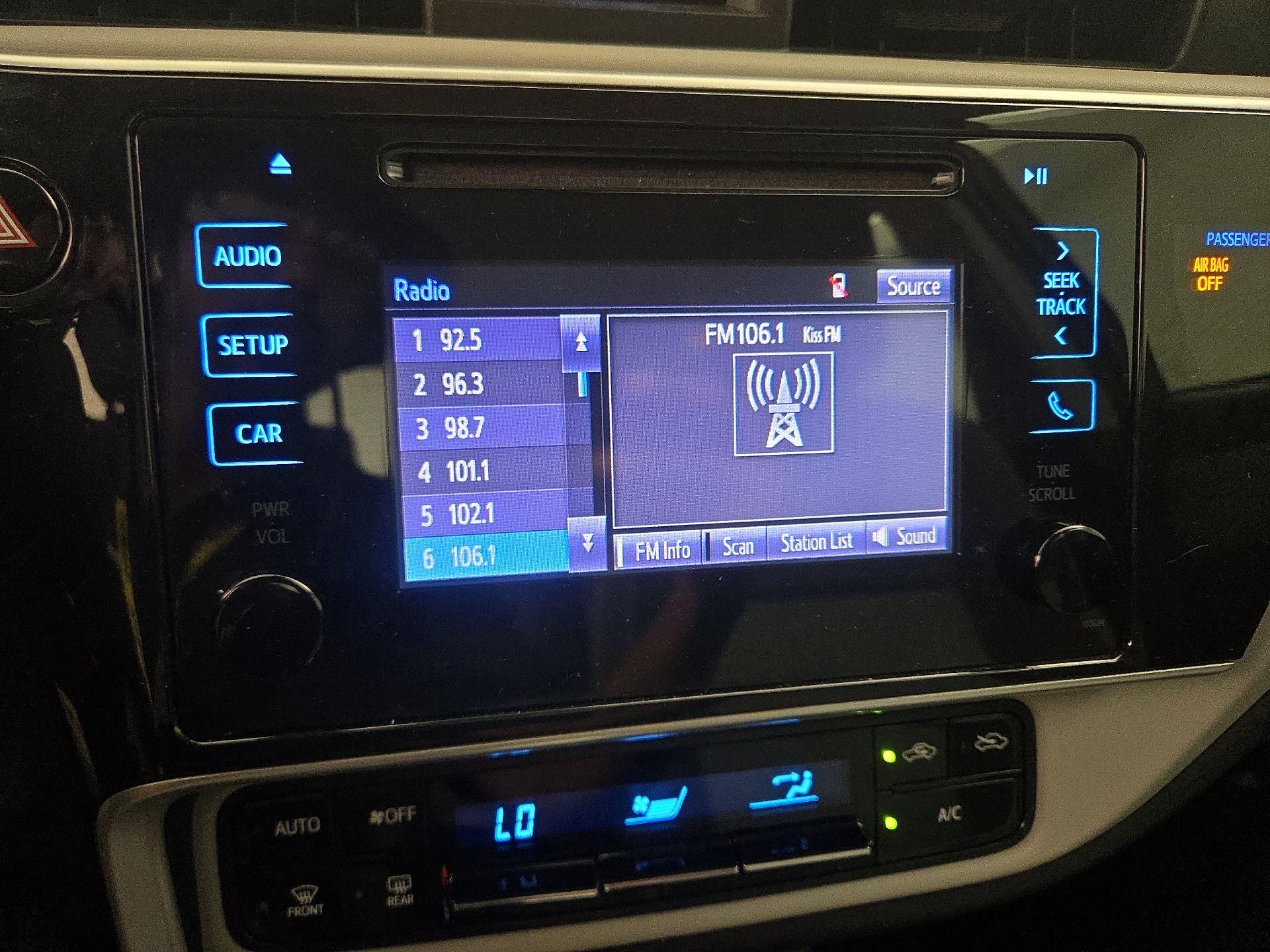 Thumbnail: 2019 Toyota Corolla - 15