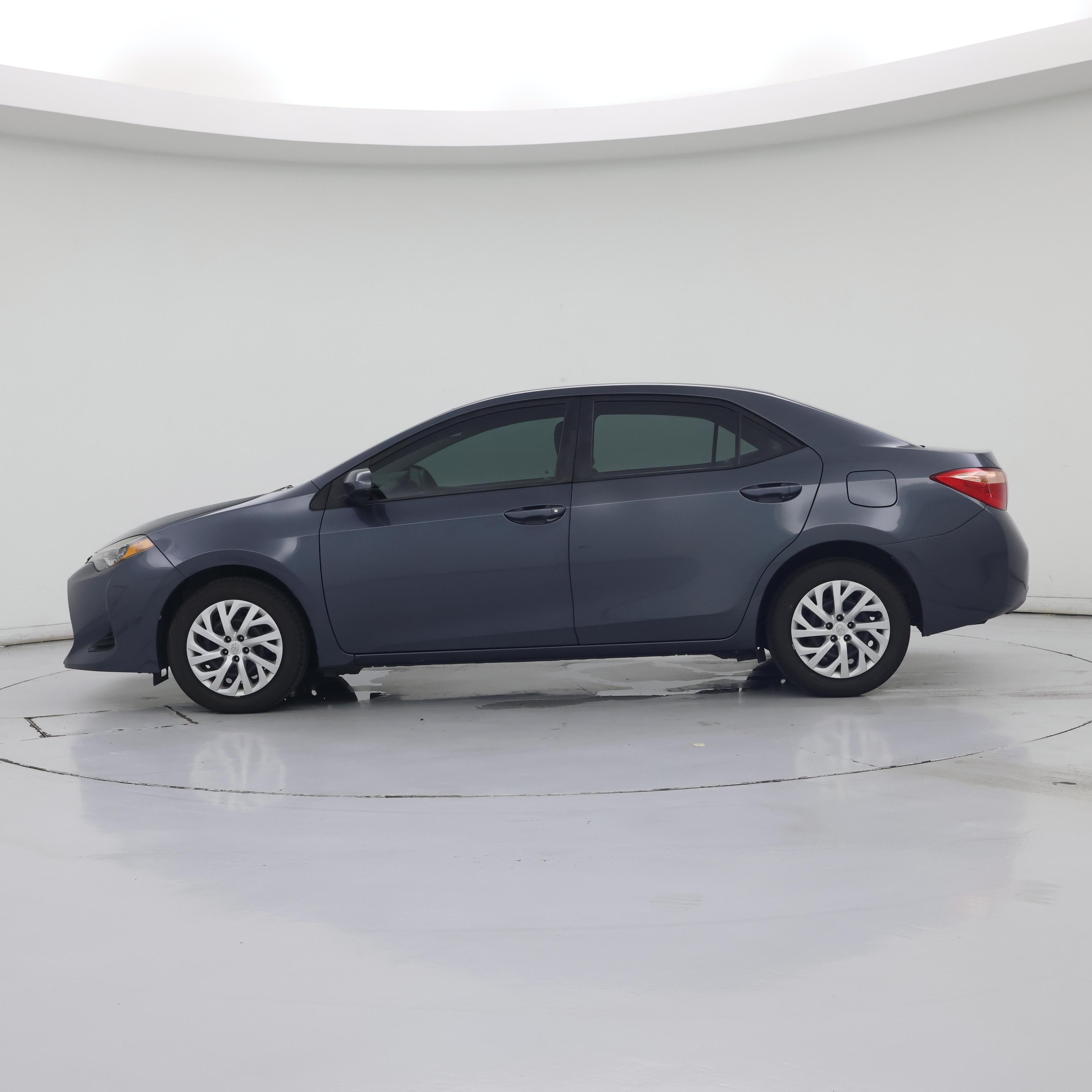 Thumbnail: 2019 Toyota Corolla - 3