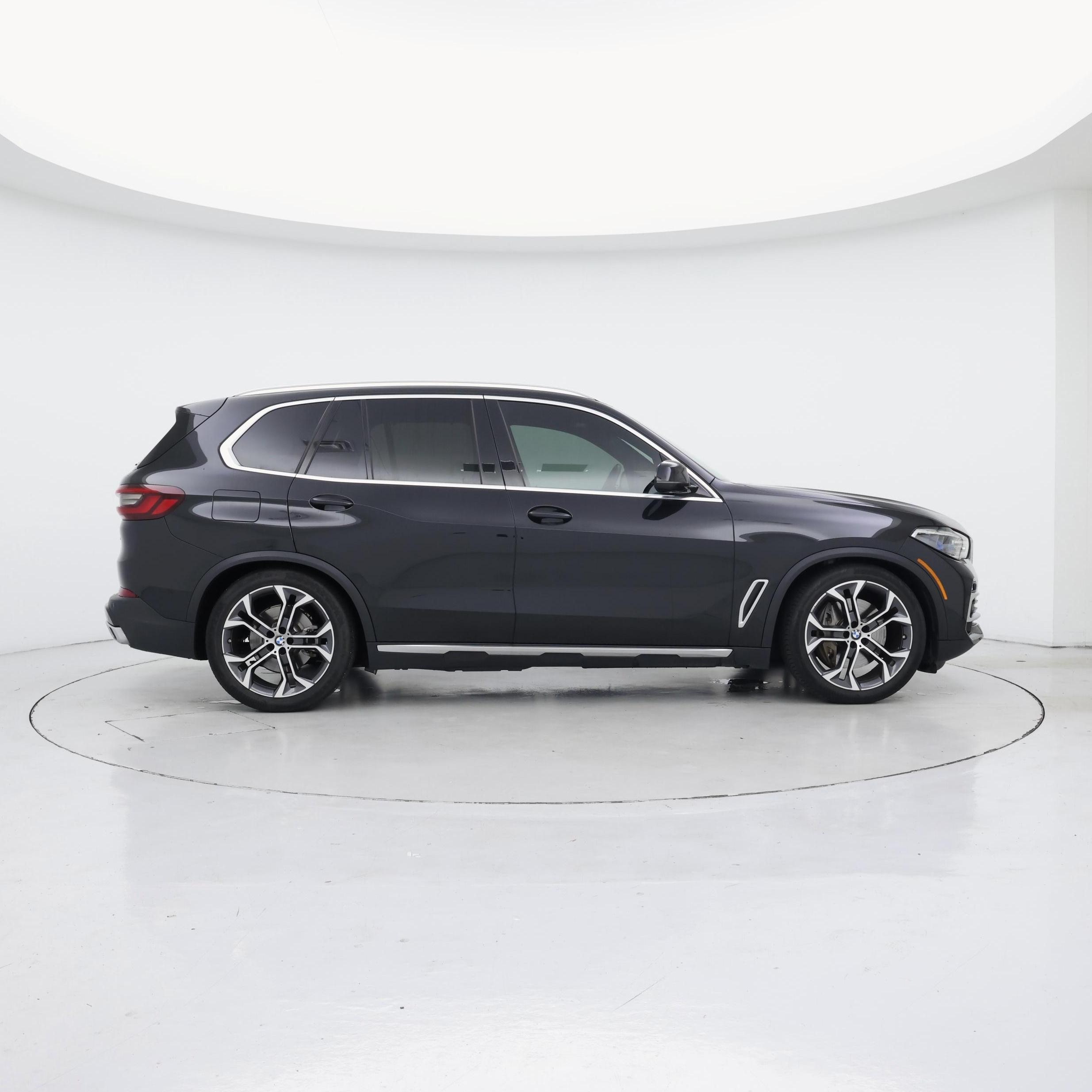 Thumbnail: 2021 BMW X5 - 7