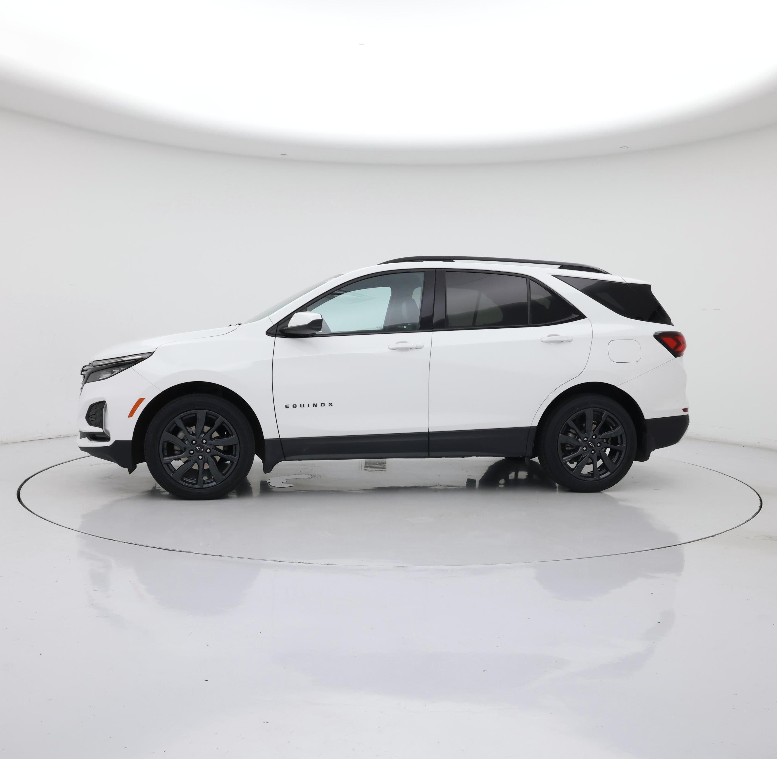 Thumbnail: 2024 Chevrolet Equinox - 3