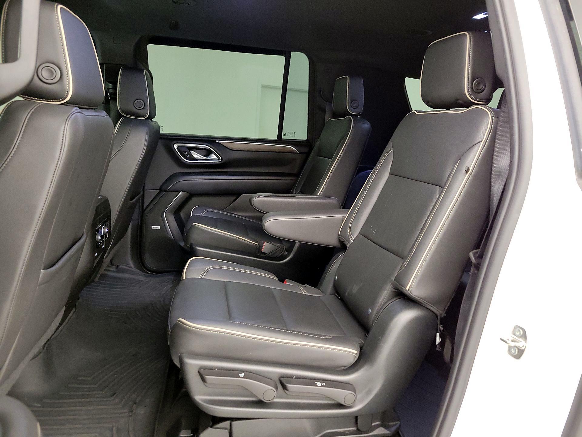 Thumbnail: 2023 Chevrolet Suburban - 20