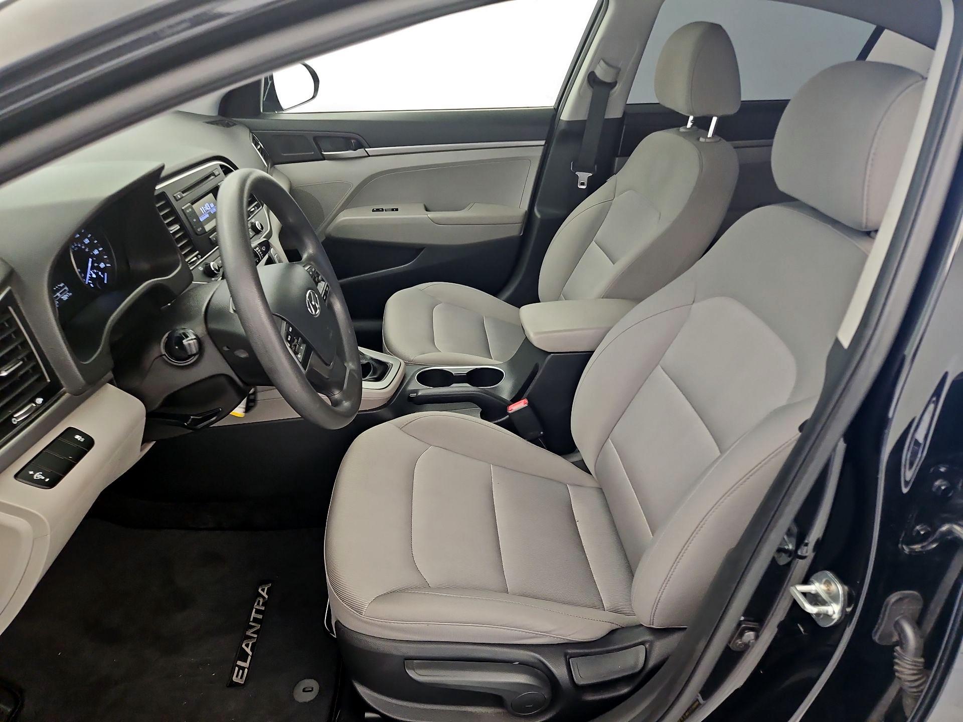 Thumbnail: 2017 Hyundai Elantra - 11