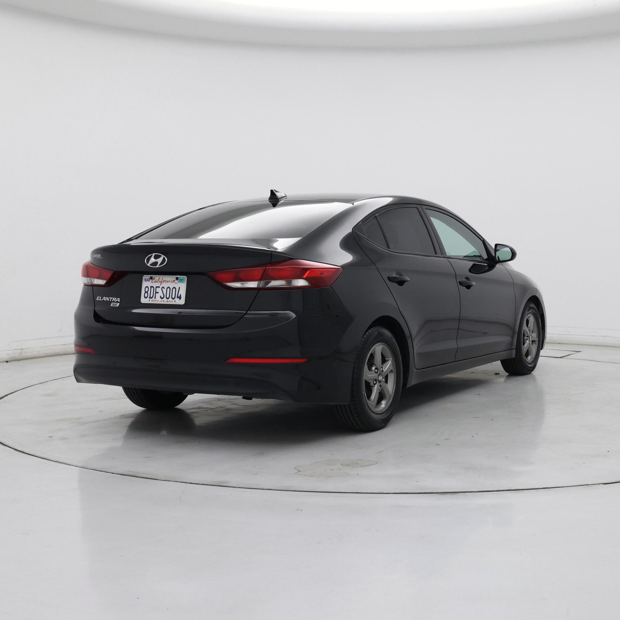 Thumbnail: 2017 Hyundai Elantra - 8