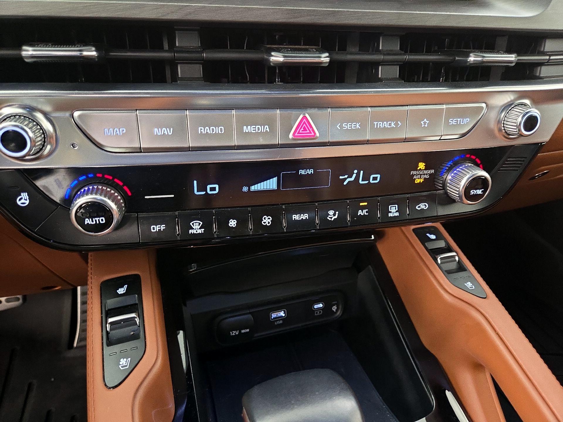 Thumbnail: 2023 Kia Telluride - 17