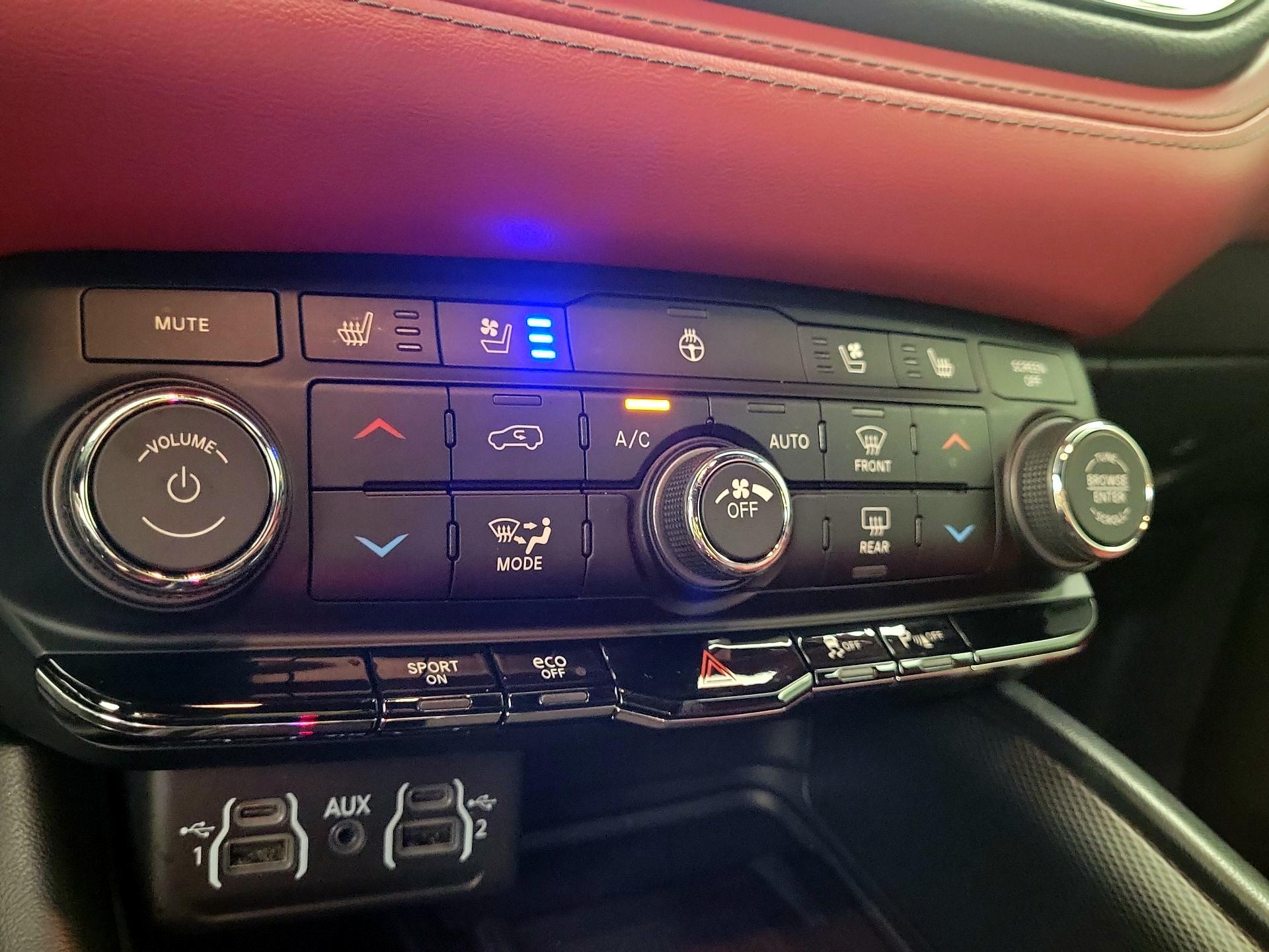 Thumbnail: 2021 Dodge Durango - 17