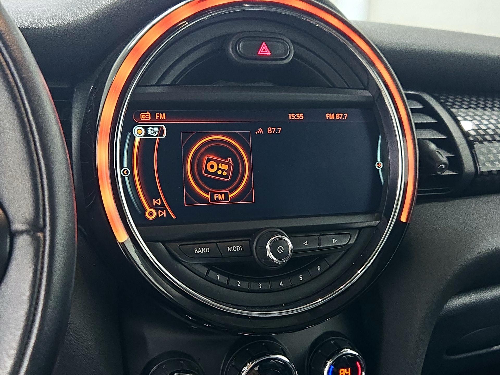 Thumbnail: 2018 MINI Cooper Hardtop - 16