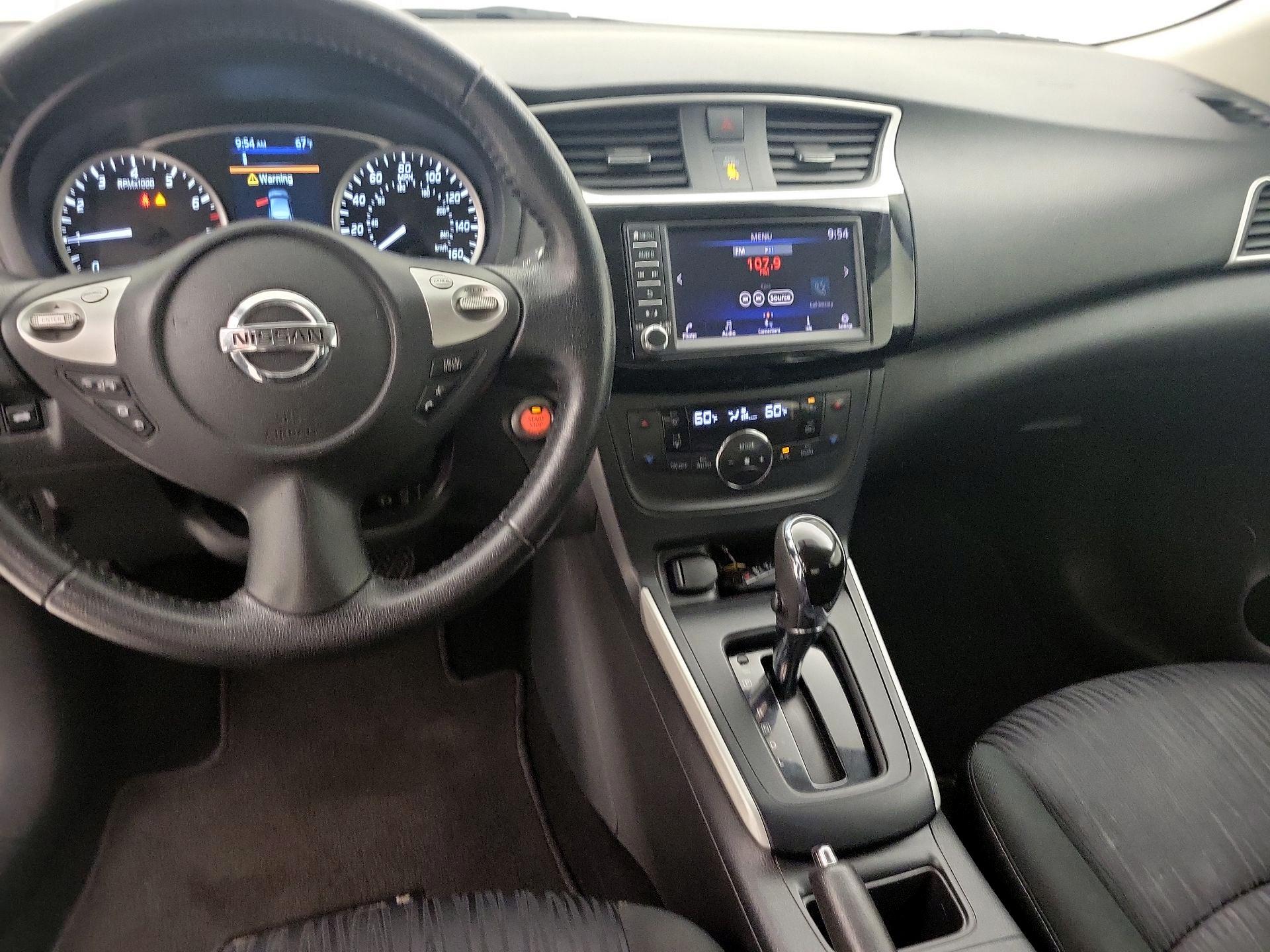 Thumbnail: 2019 Nissan Sentra - 9