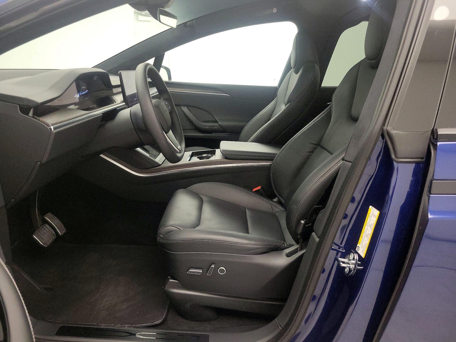 2023 Tesla Model X Long Range - Photo 12