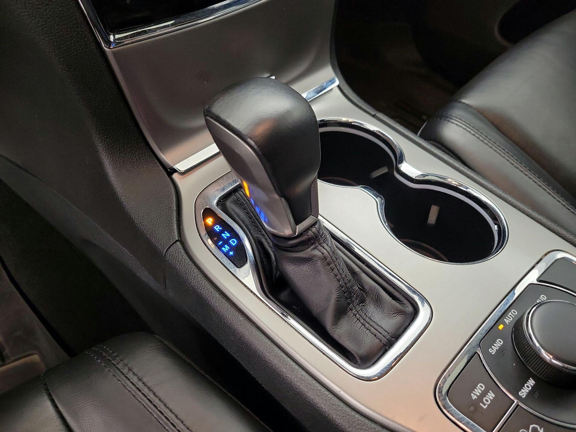 Thumbnail: 2019 Jeep Grand Cherokee - 18