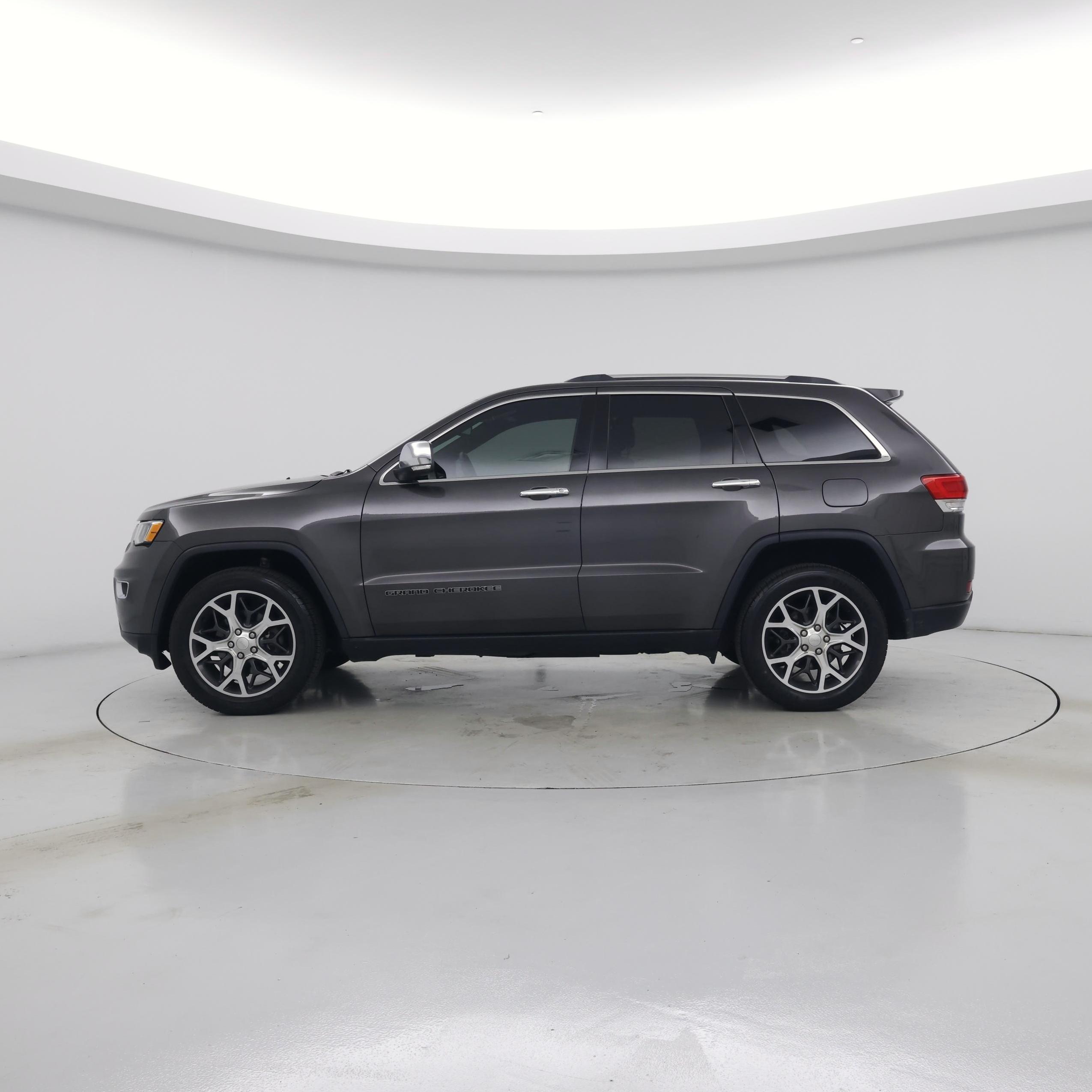 Thumbnail: 2019 Jeep Grand Cherokee - 3