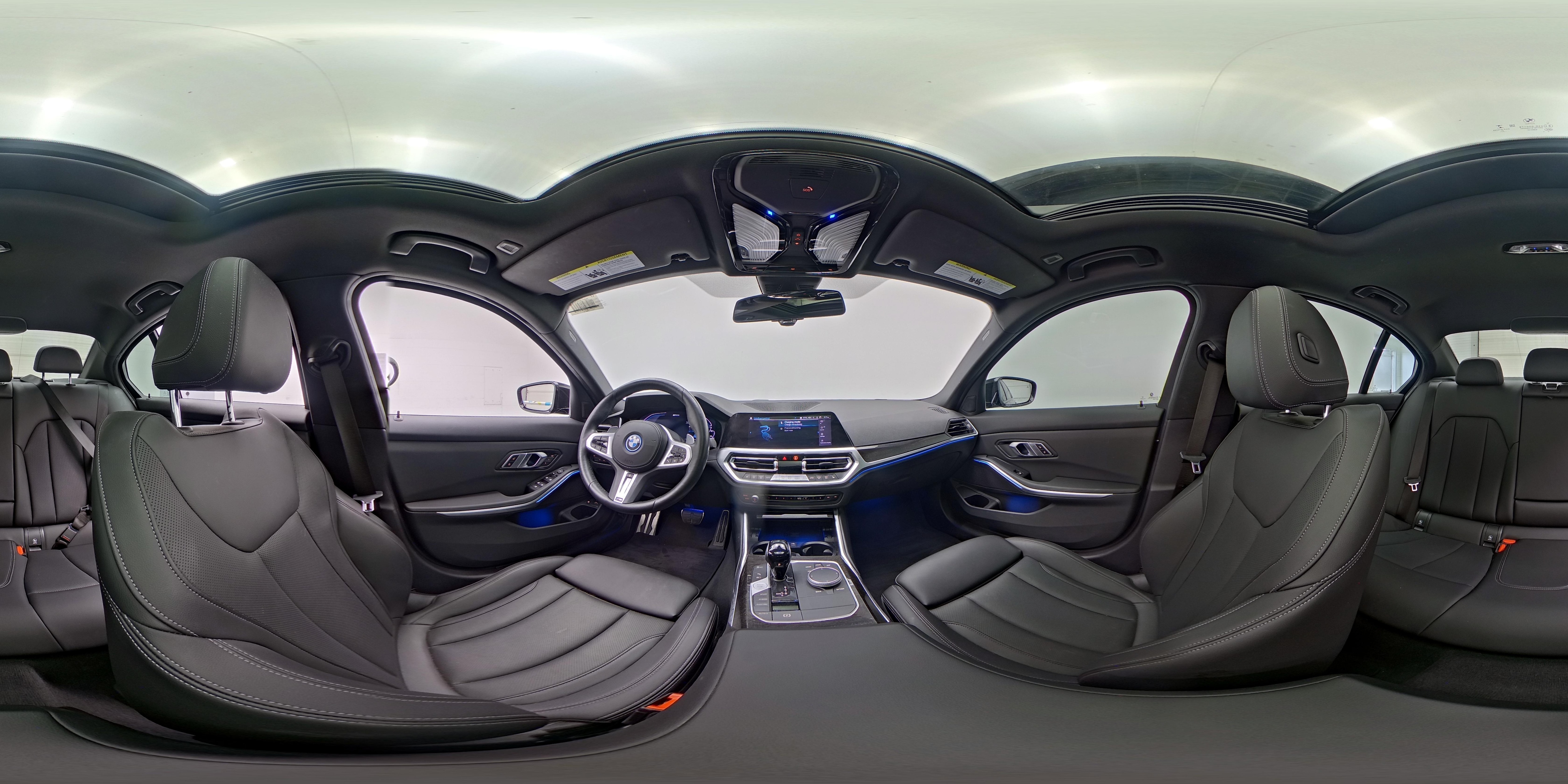 2022 BMW 3 Series 330e - Photo 23