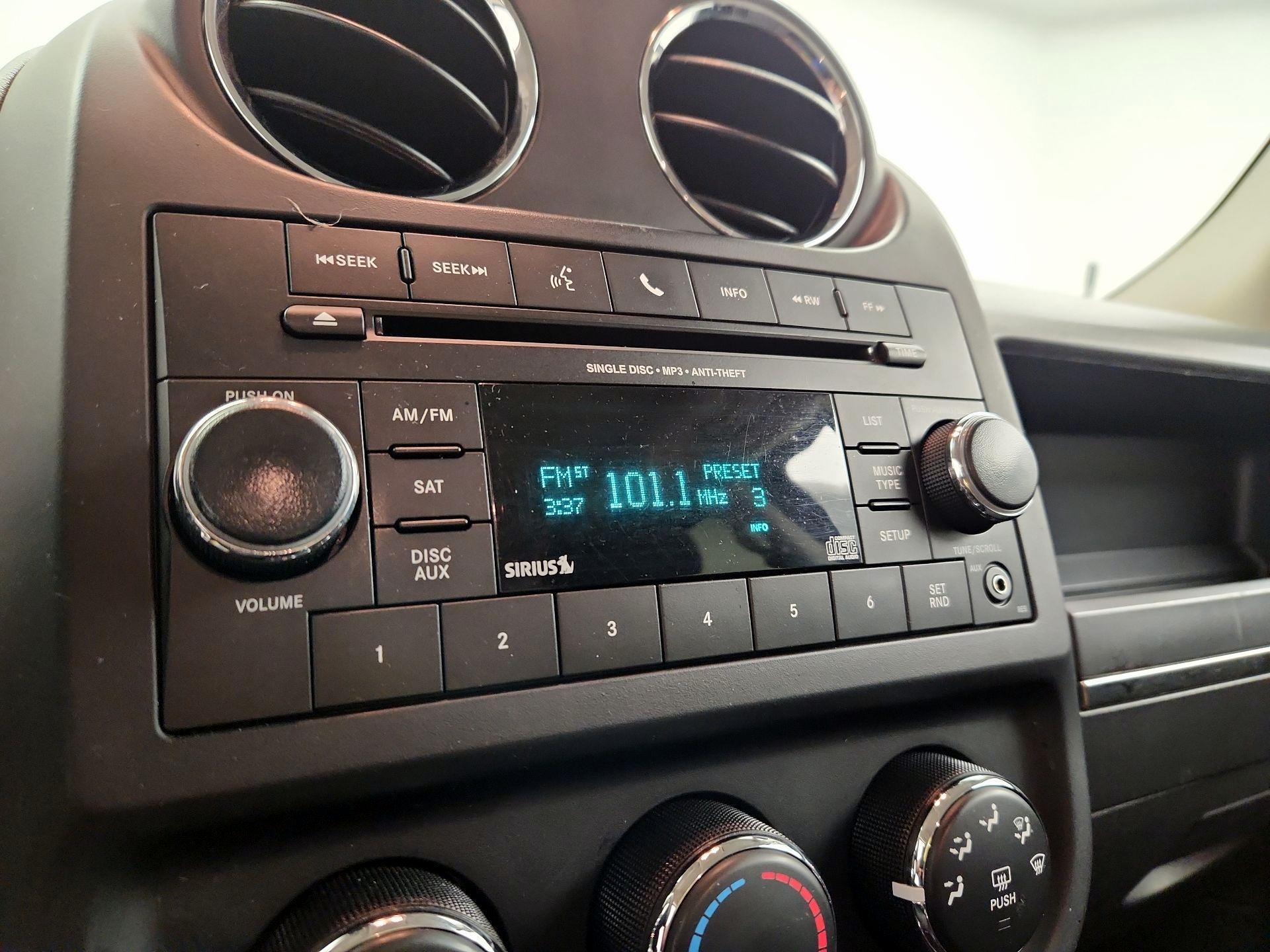Thumbnail: 2015 Jeep Patriot - 13