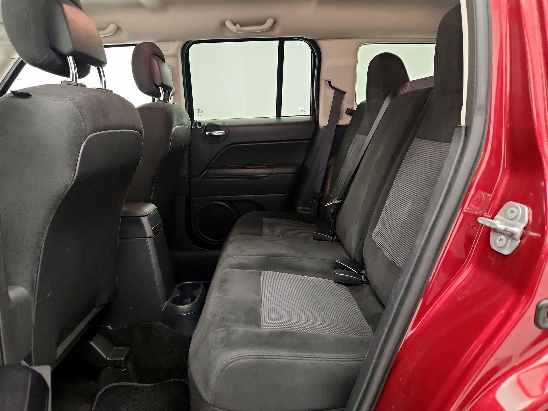 Thumbnail: 2015 Jeep Patriot - 17