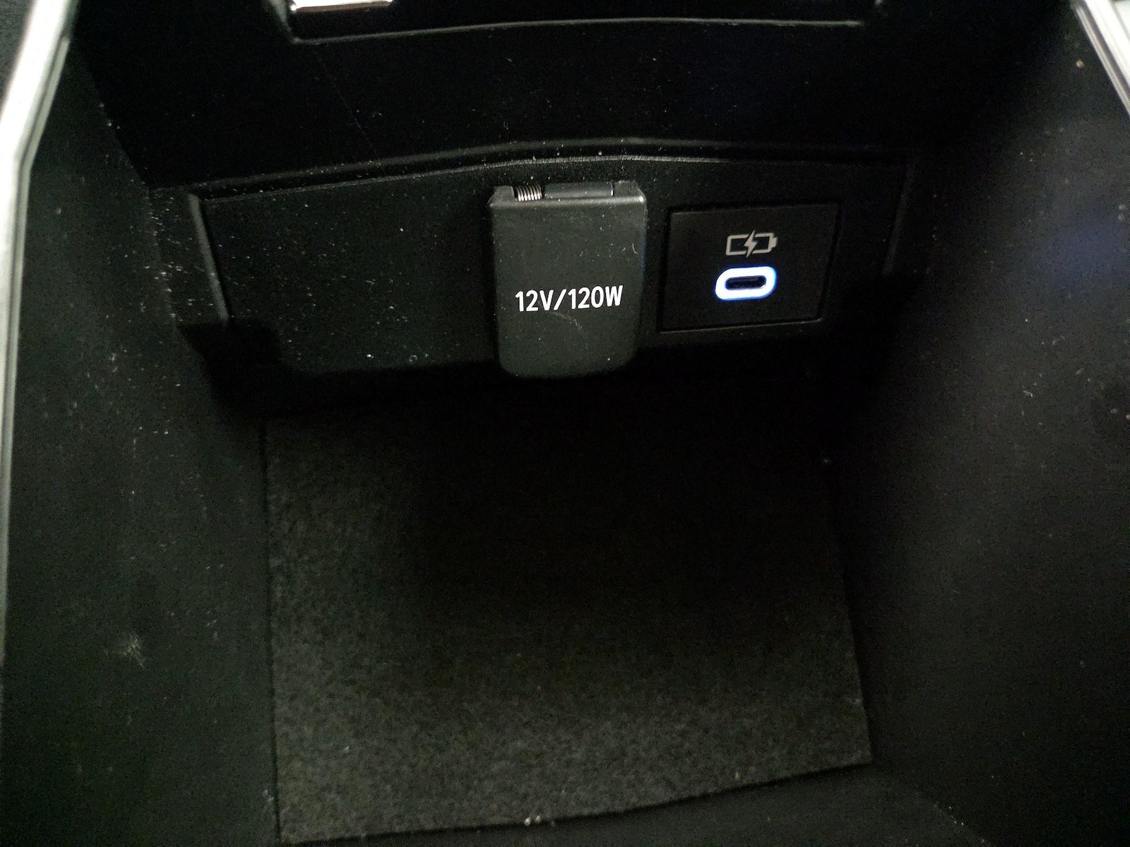 2022 Toyota Corolla XLE - Photo 20