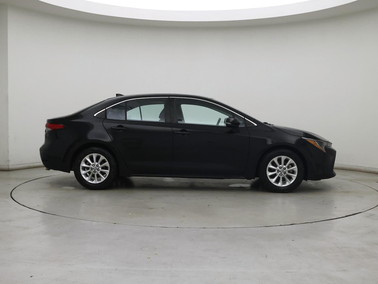 2022 Toyota Corolla XLE - Photo 8