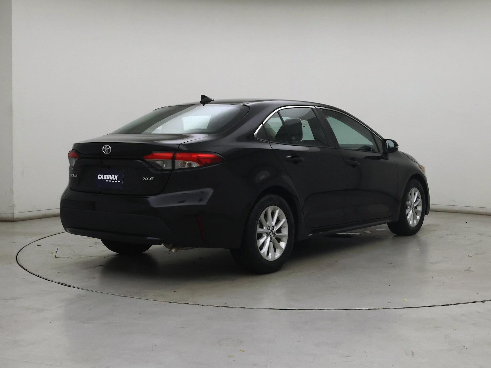 2022 Toyota Corolla XLE - Photo 9