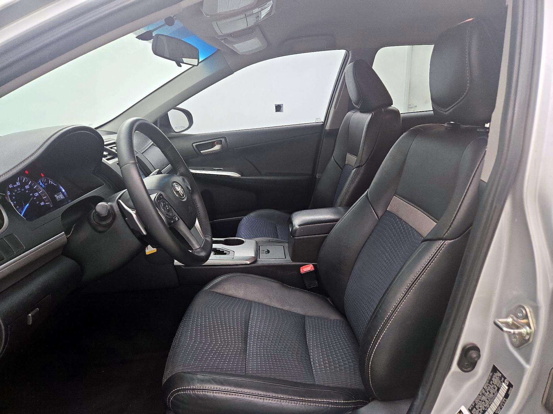 Thumbnail: 2014 Toyota Camry - 11