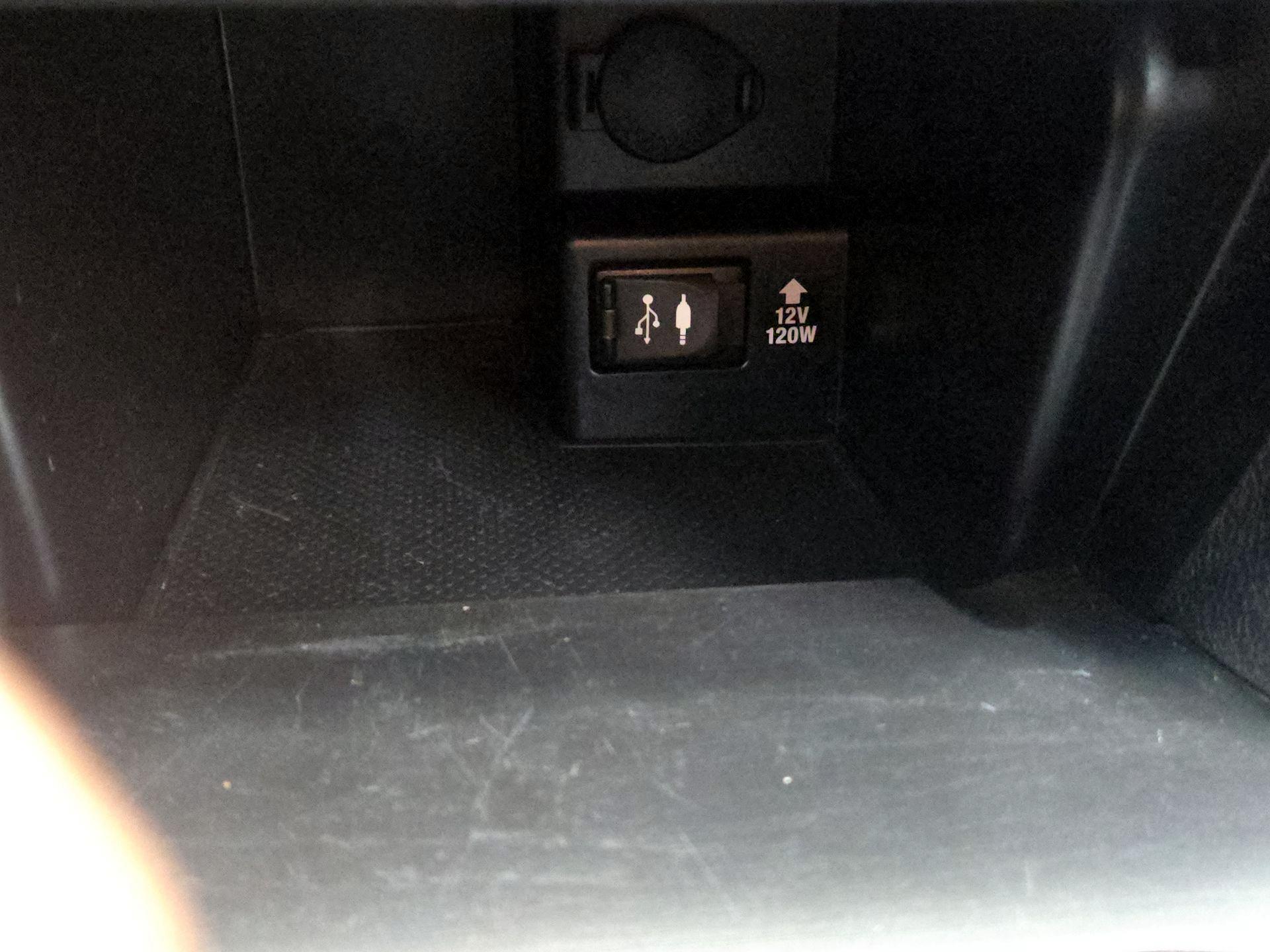 Thumbnail: 2014 Toyota Camry - 18