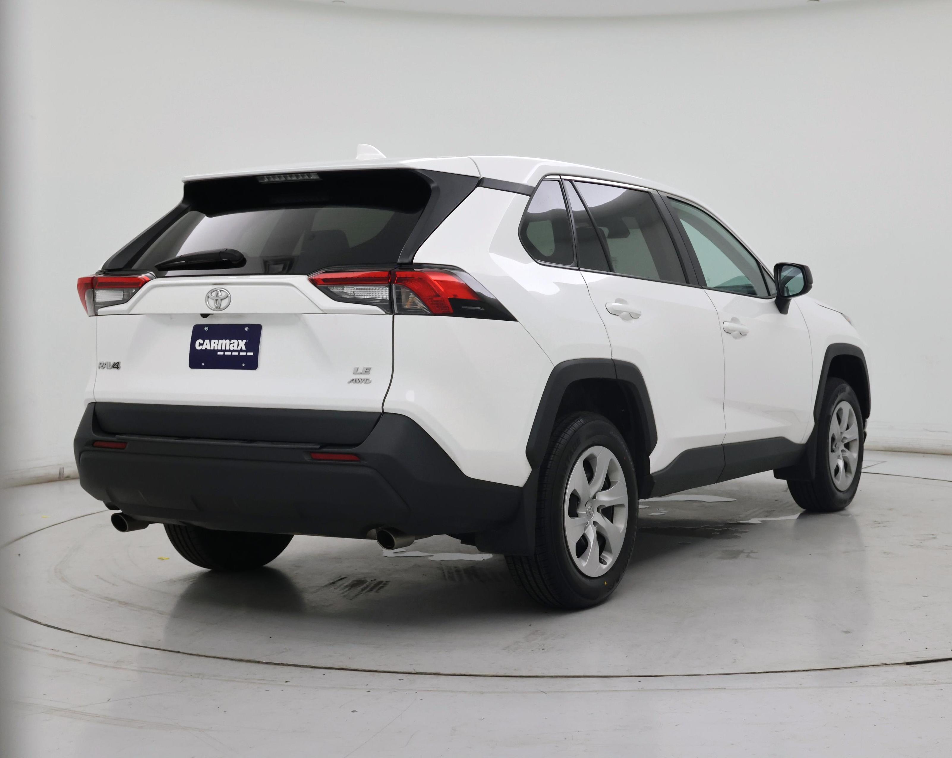 Thumbnail: 2022 Toyota RAV4 - 8