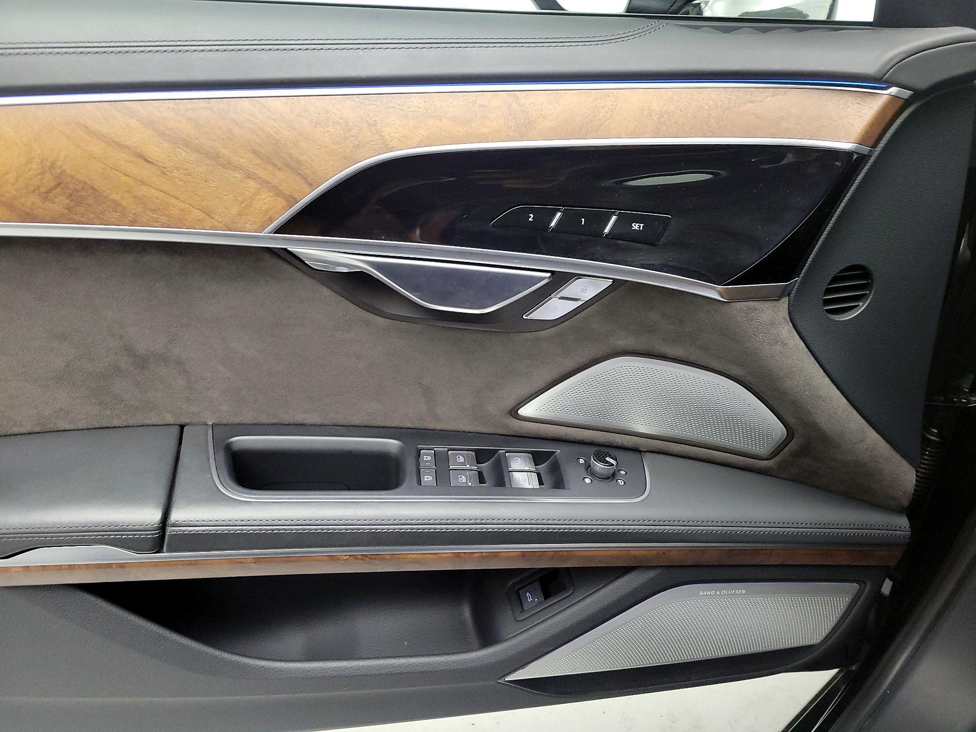 Thumbnail: 2019 Audi A8 - 12