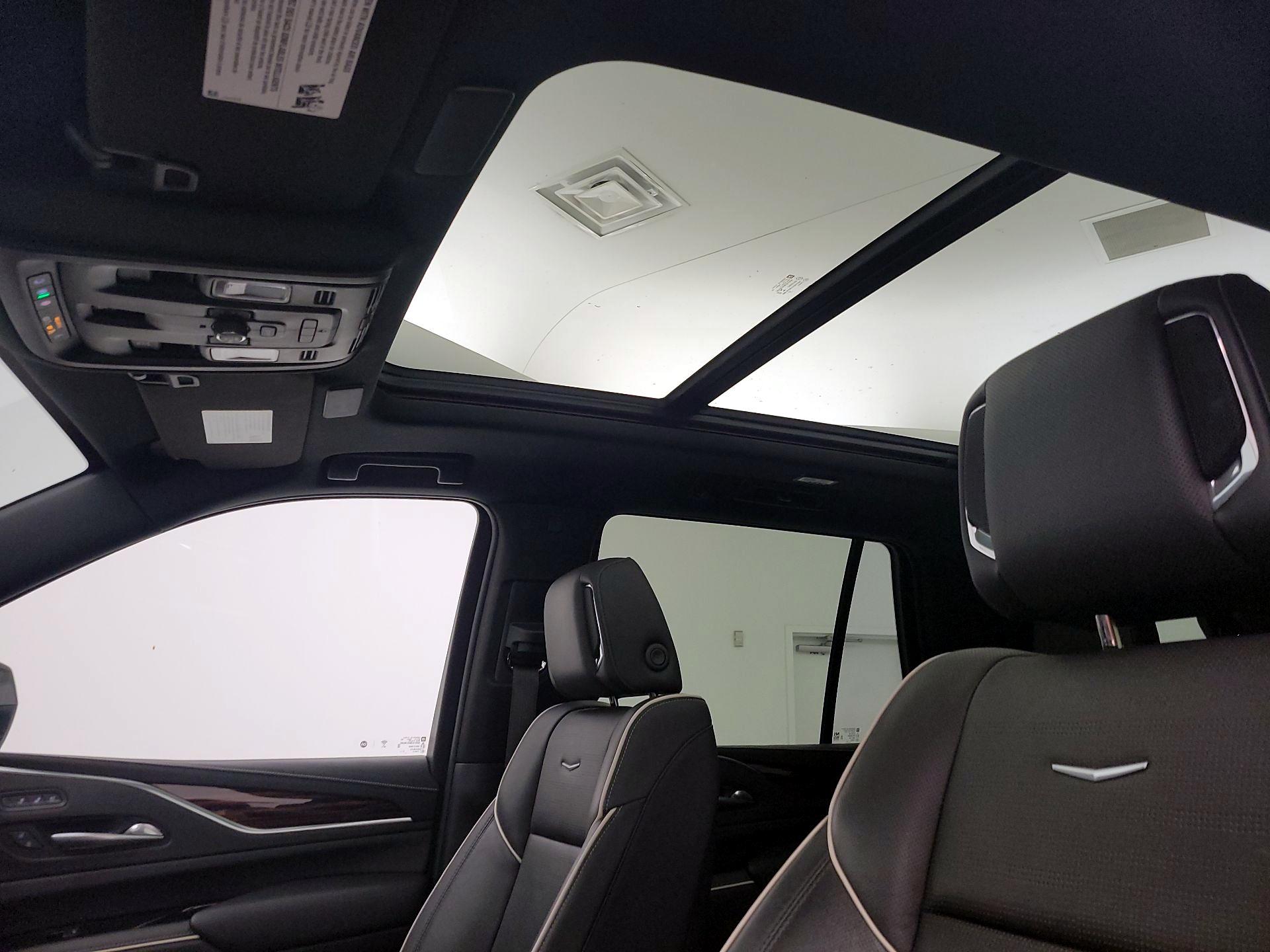 Thumbnail: 2022 Cadillac Escalade - 20