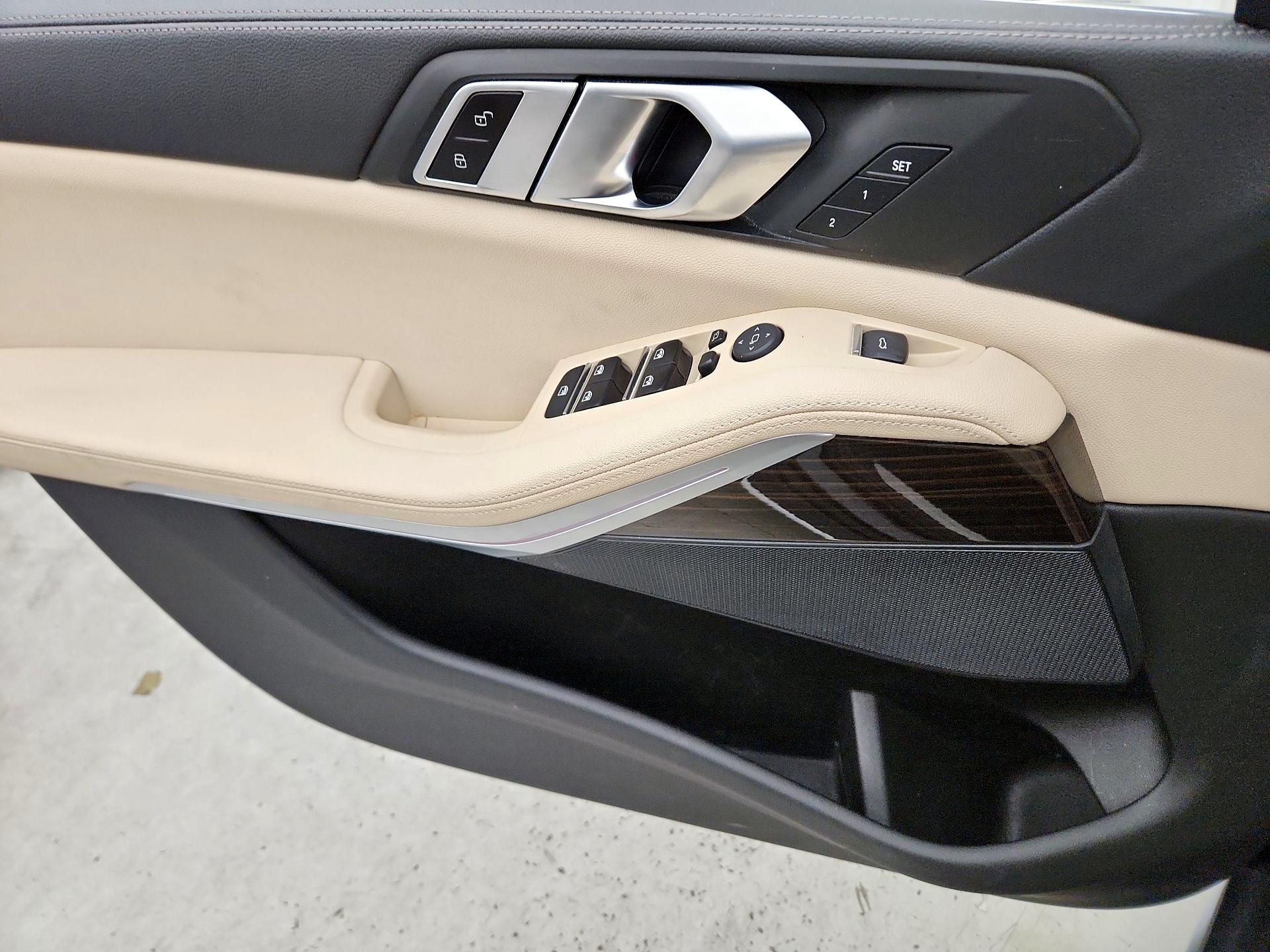 Thumbnail: 2020 BMW X5 - 12