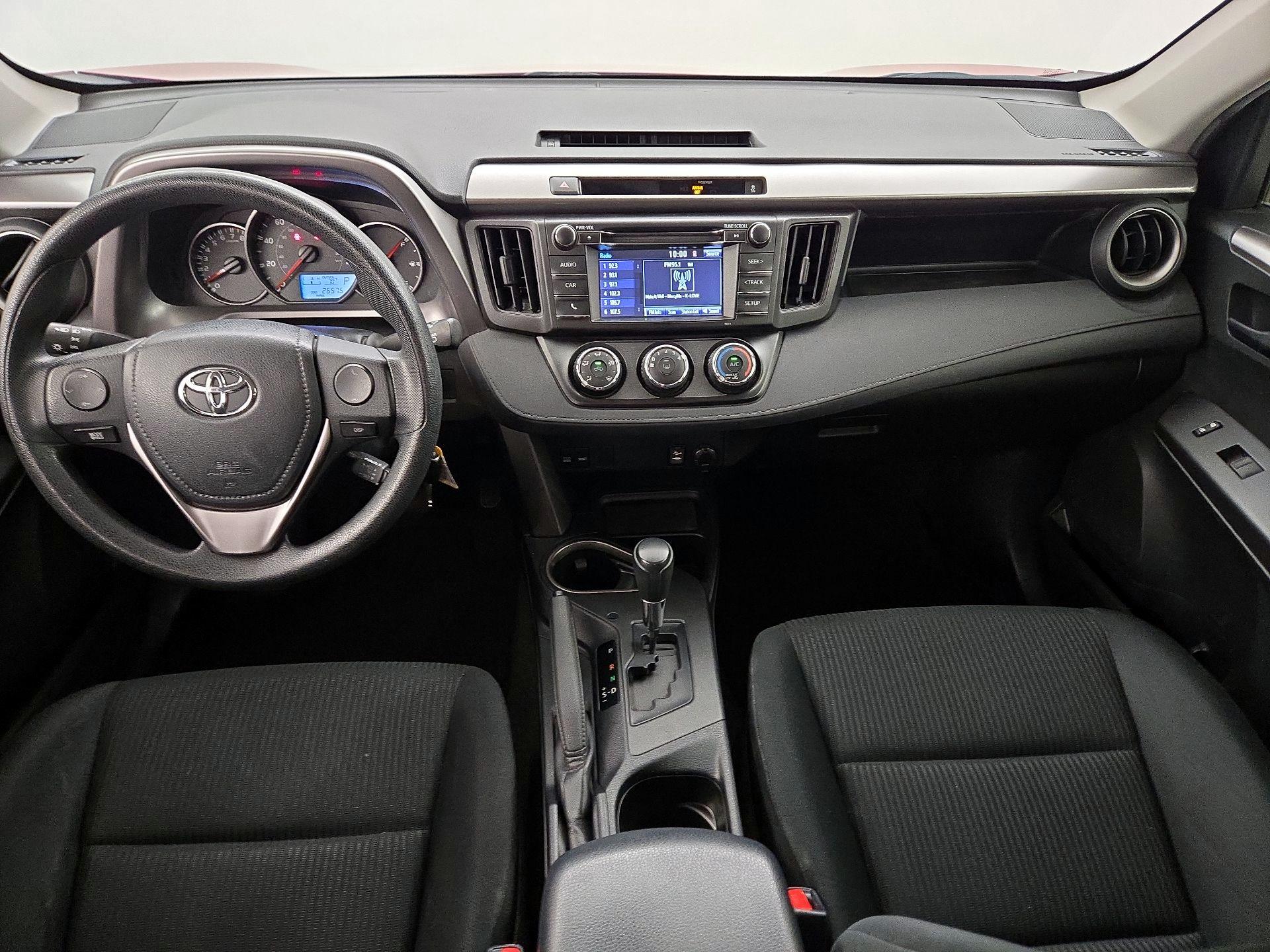 Thumbnail: 2016 Toyota RAV4 - 9