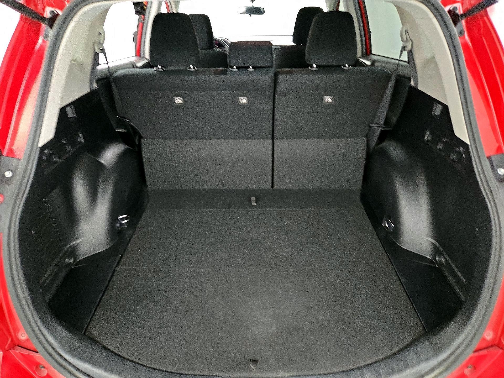 Thumbnail: 2016 Toyota RAV4 - 20