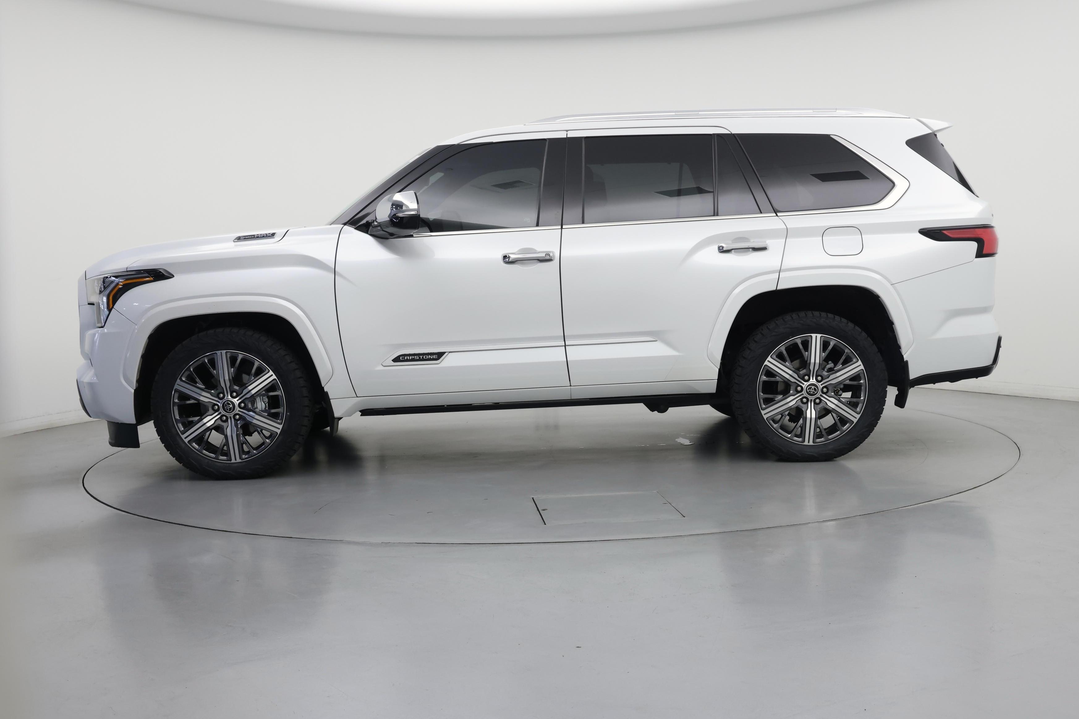 Thumbnail: 2023 Toyota Sequoia - 3