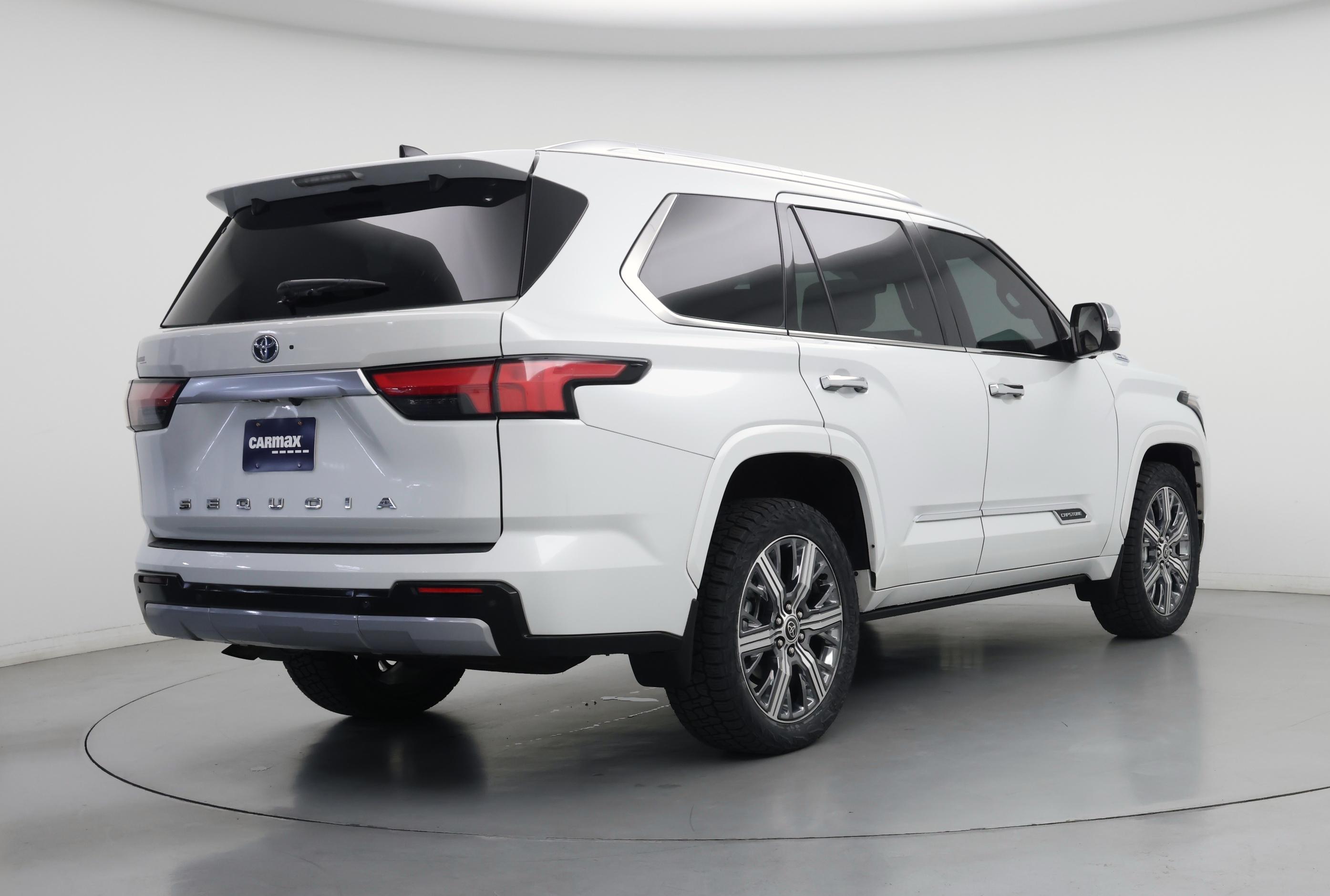 Thumbnail: 2023 Toyota Sequoia - 8