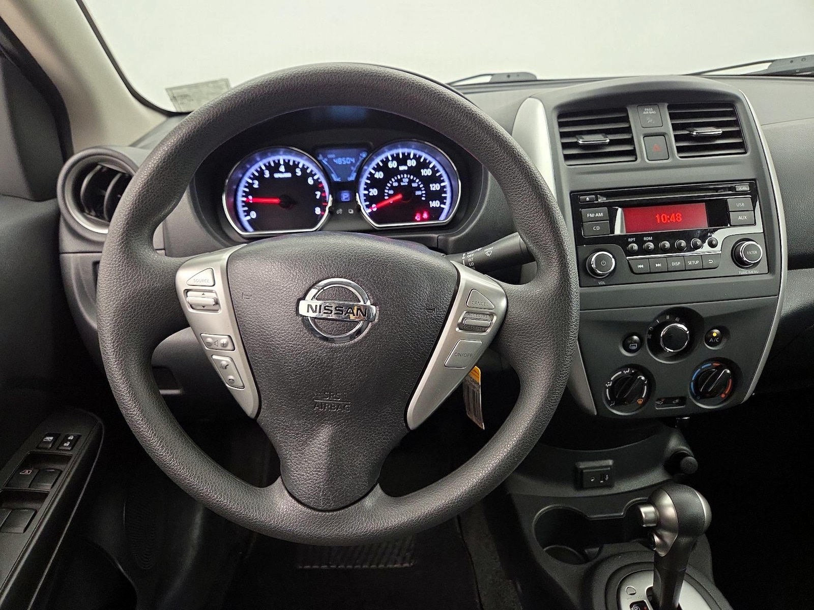 2017 Nissan Versa Sedan SV - Photo 11