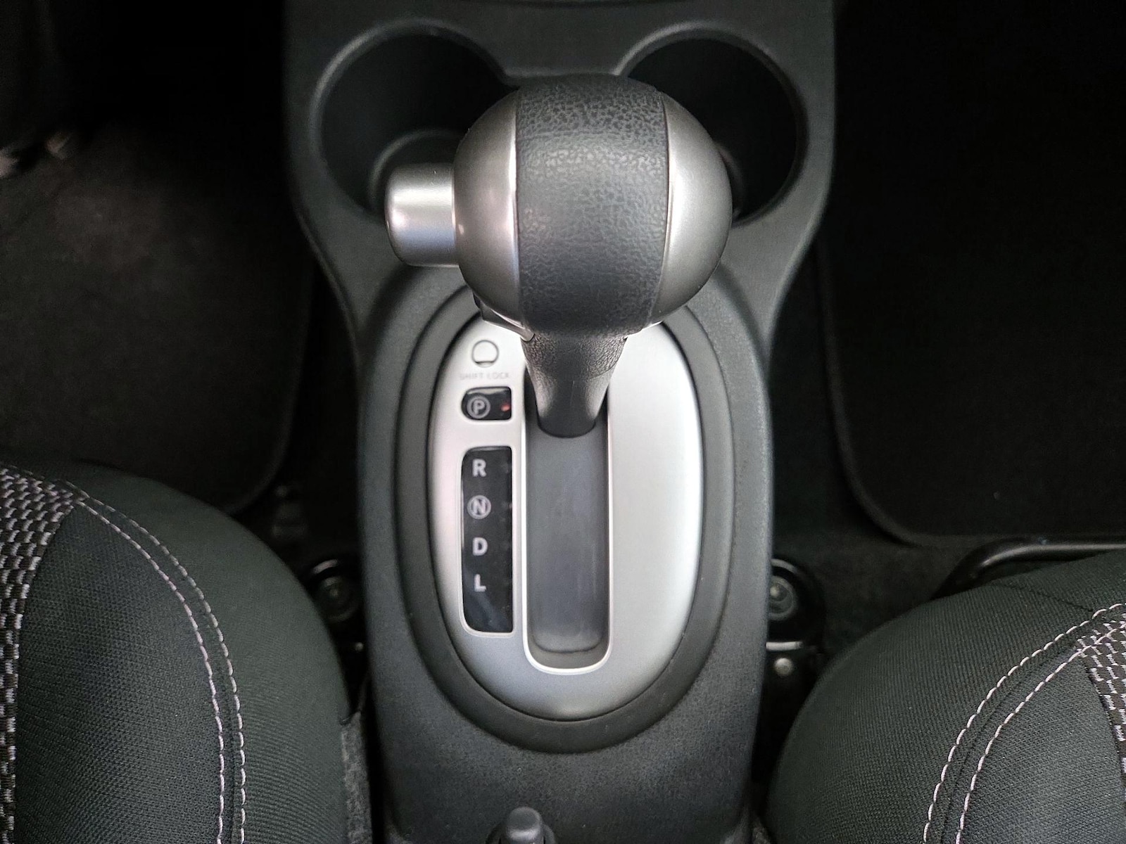 2017 Nissan Versa Sedan SV - Photo 17