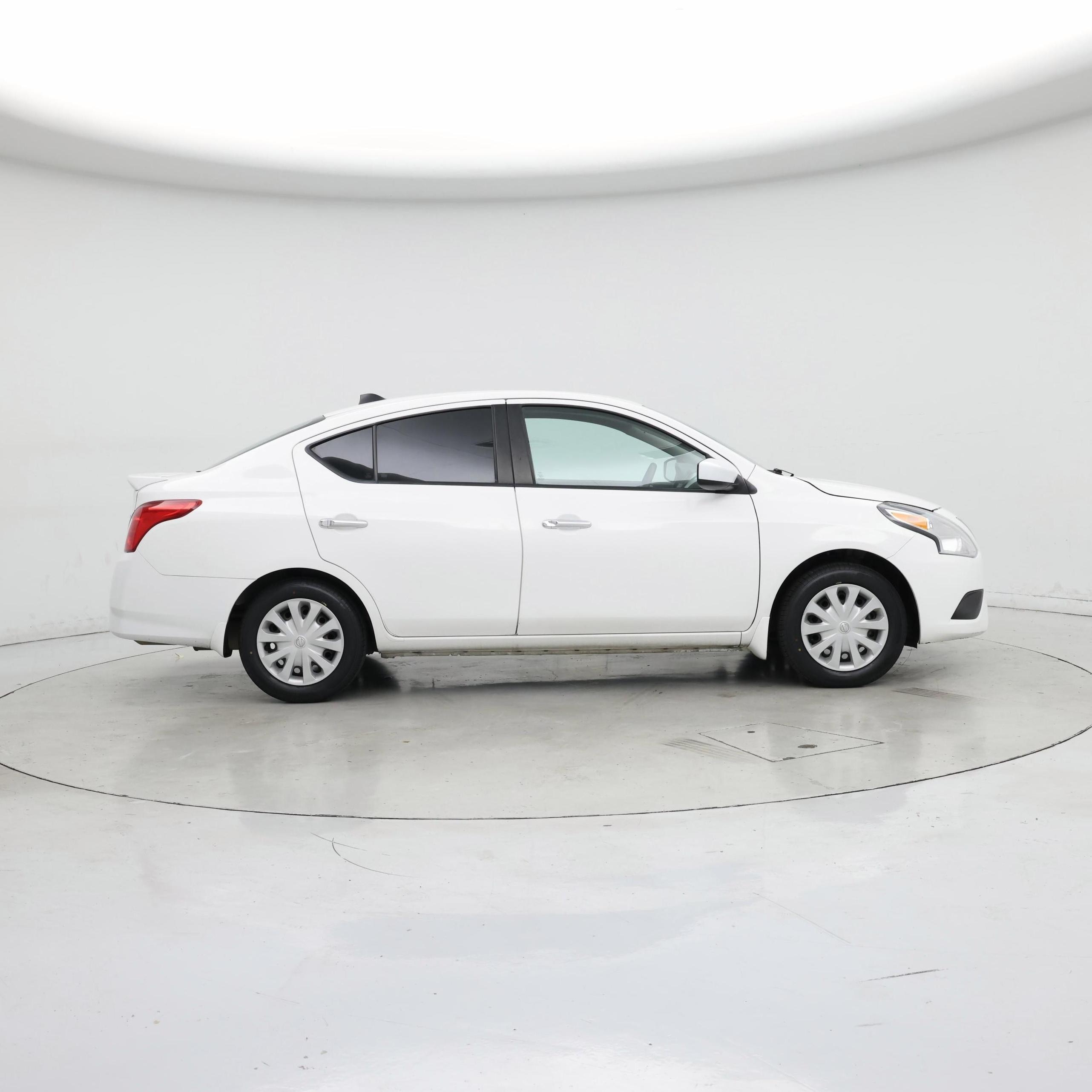 Thumbnail: 2017 Nissan Versa - 7