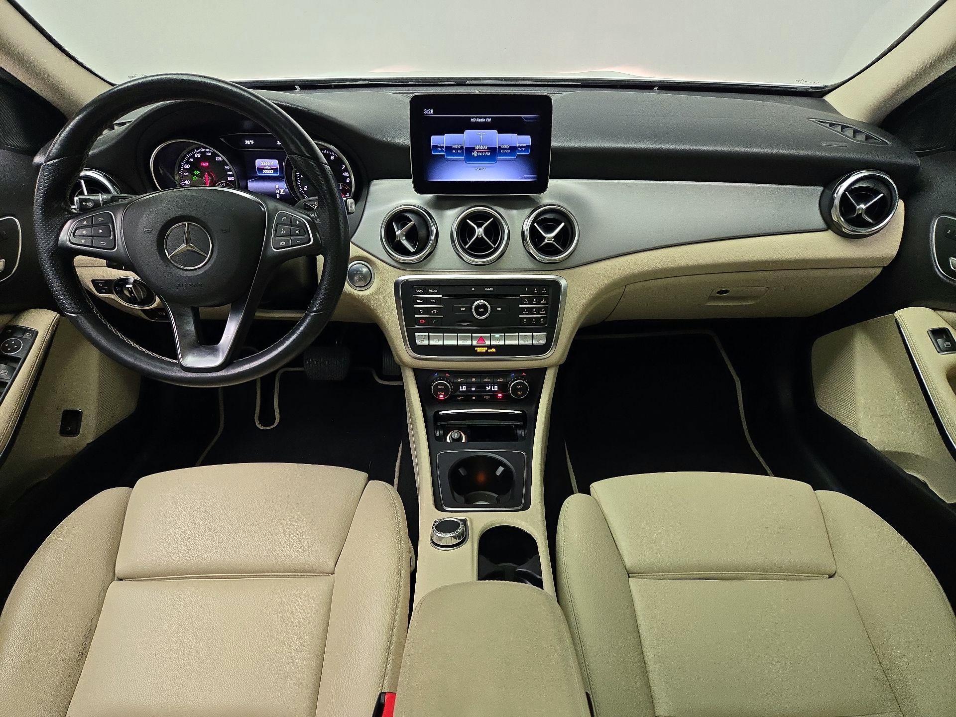 Thumbnail: 2020 Mercedes-Benz GLA - 9