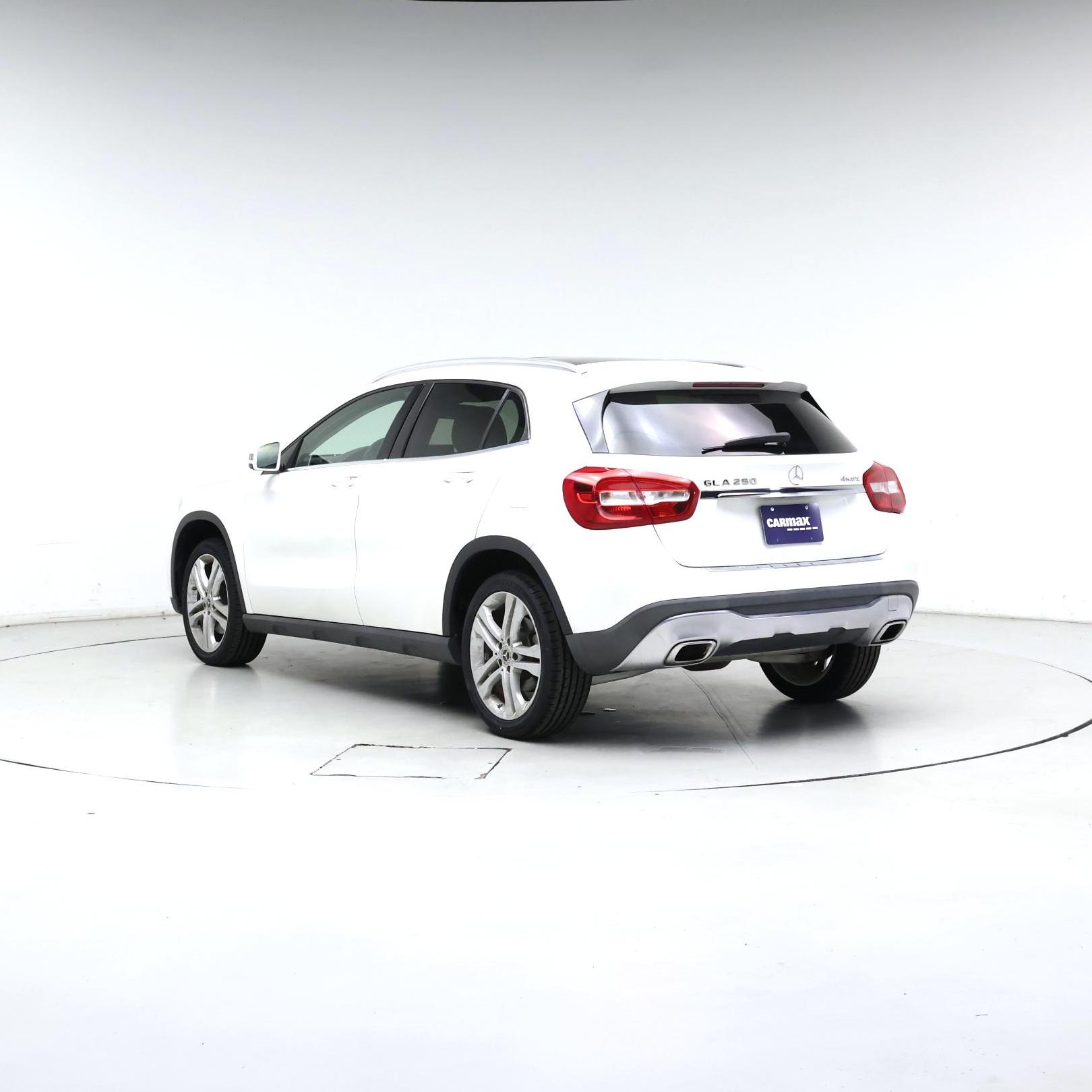 Thumbnail: 2020 Mercedes-Benz GLA - 2