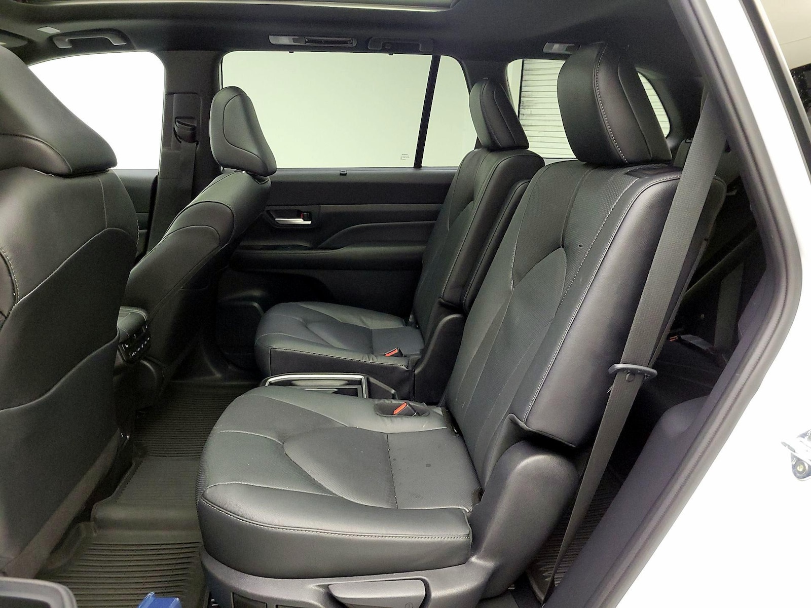 2026 Toyota Grand Highlander Nightshade - Photo 21