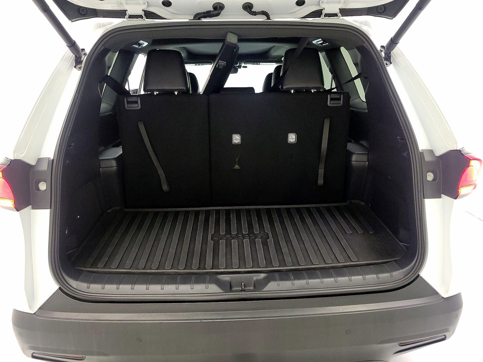 2026 Toyota Grand Highlander Nightshade - Photo 23