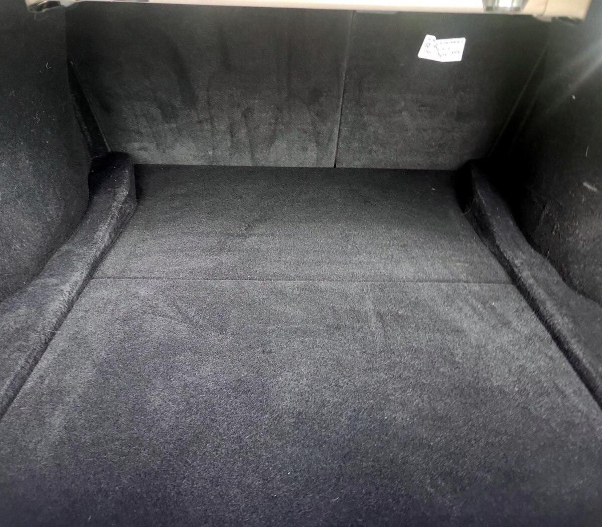 Trunk/Cargo (Seats Up)