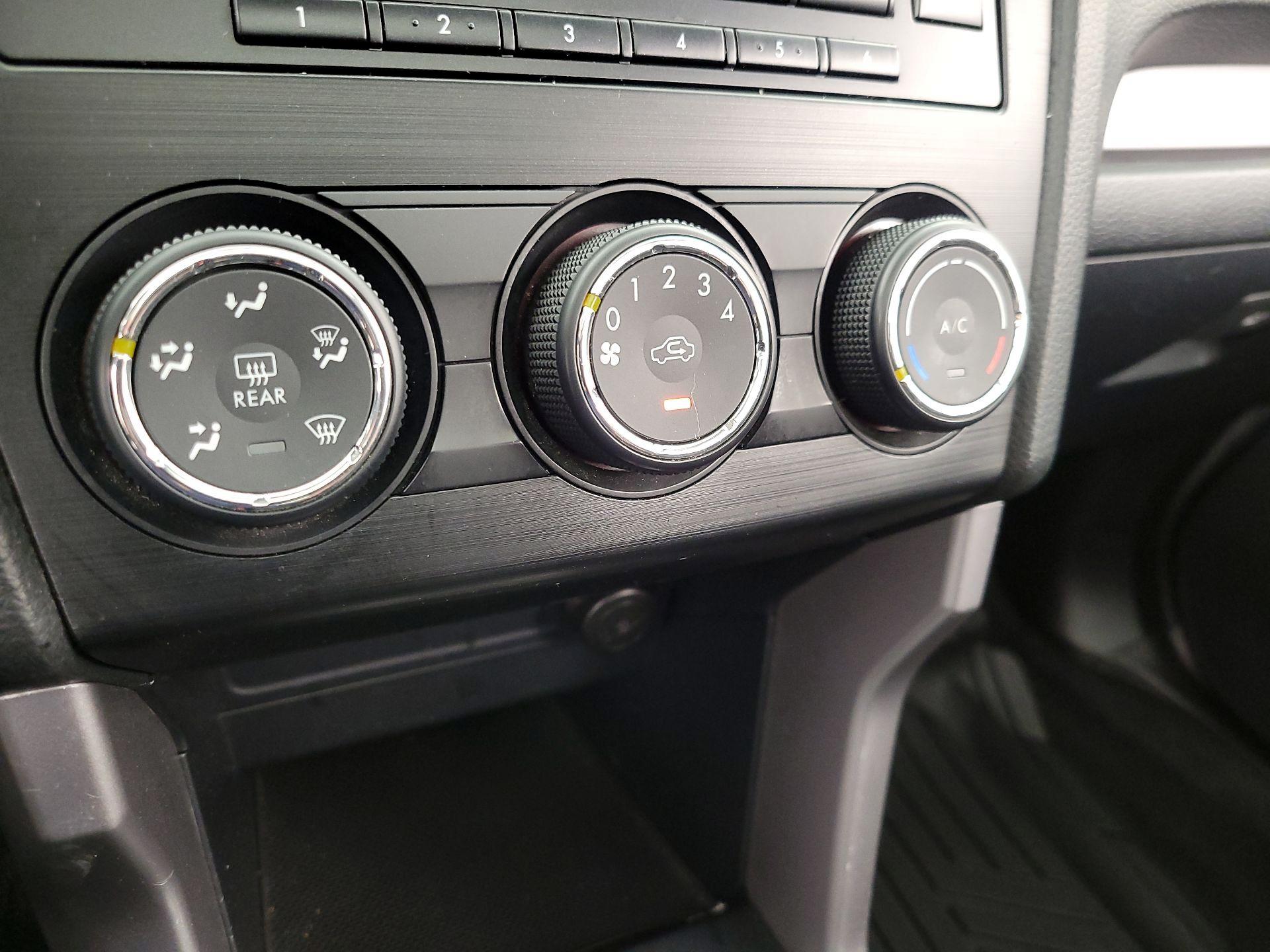 Thumbnail: 2015 Subaru Forester - 16