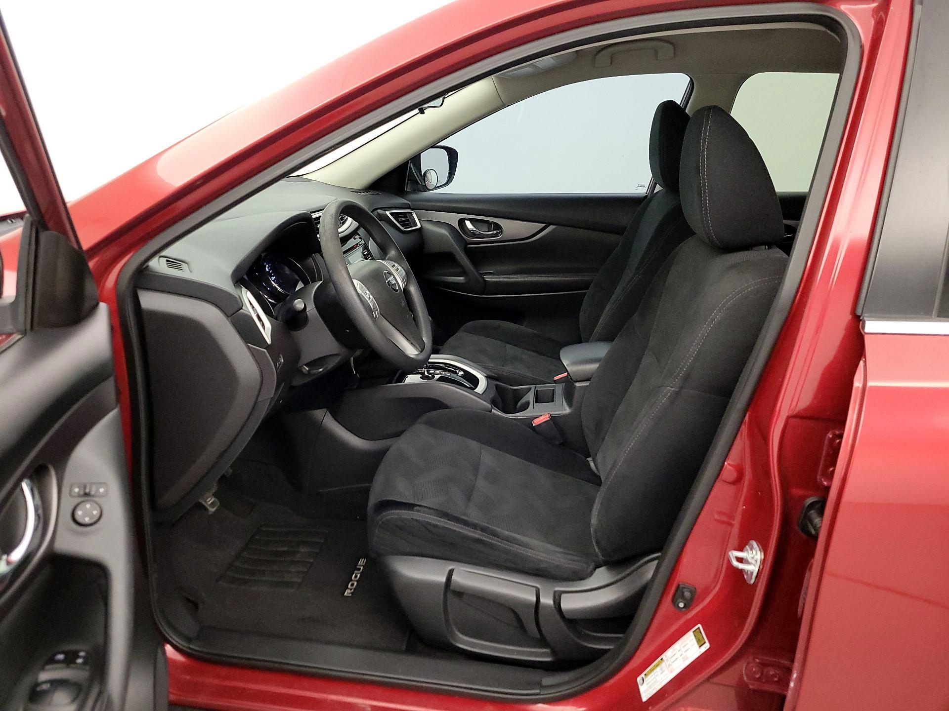 Thumbnail: 2016 Nissan Rogue - 11