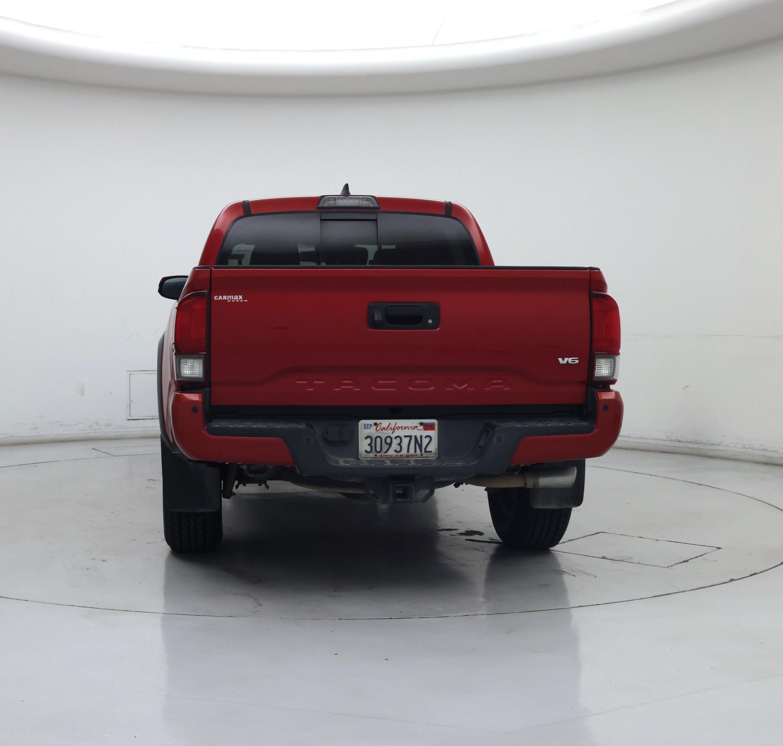Thumbnail: 2018 Toyota Tacoma - 6