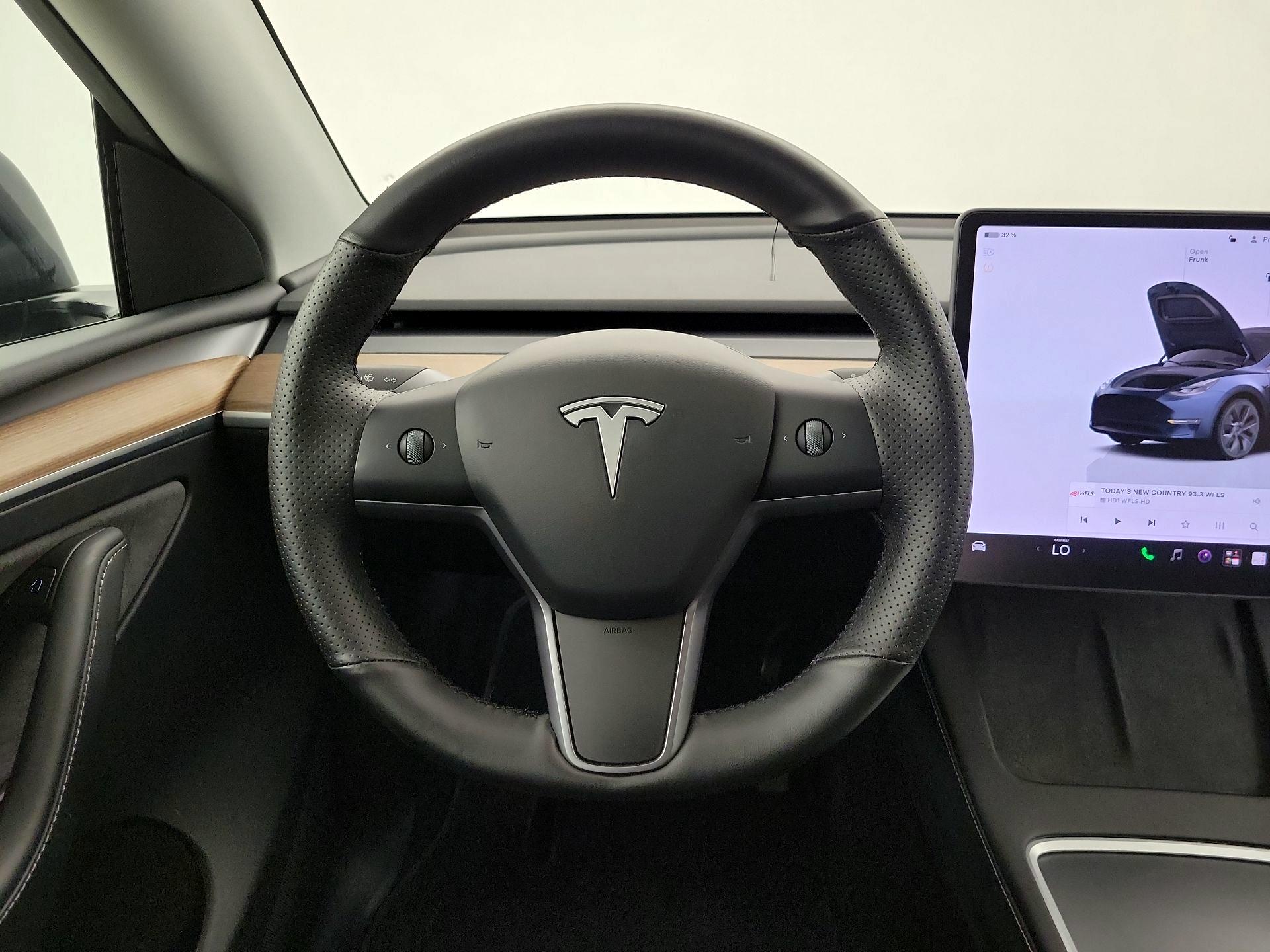 Thumbnail: 2024 Tesla Model Y - 10