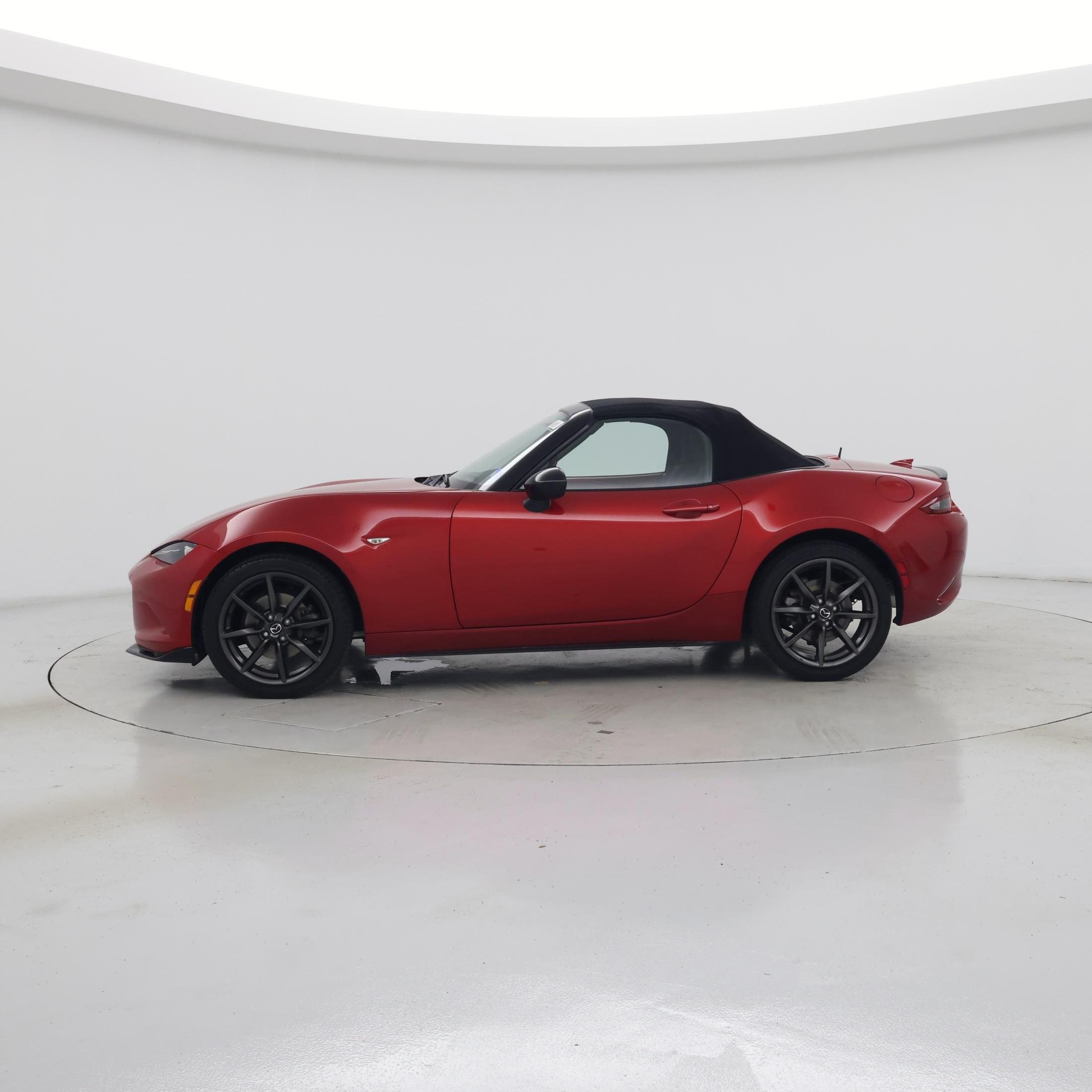 Thumbnail: 2017 Mazda MX-5 Miata - 3