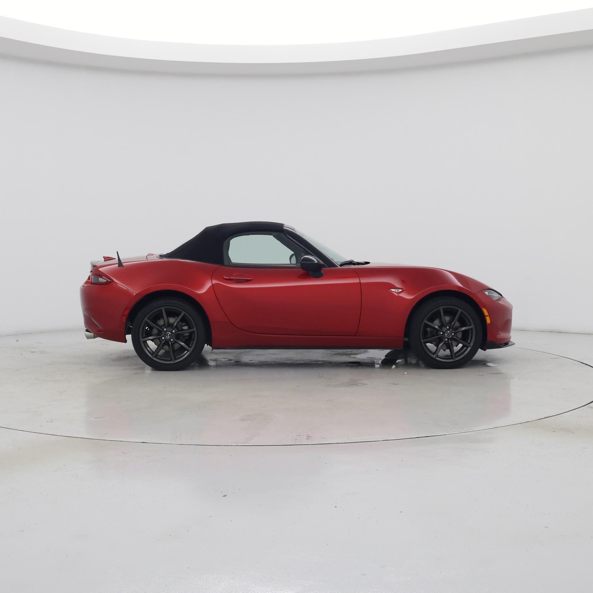 Thumbnail: 2017 Mazda MX-5 Miata - 7