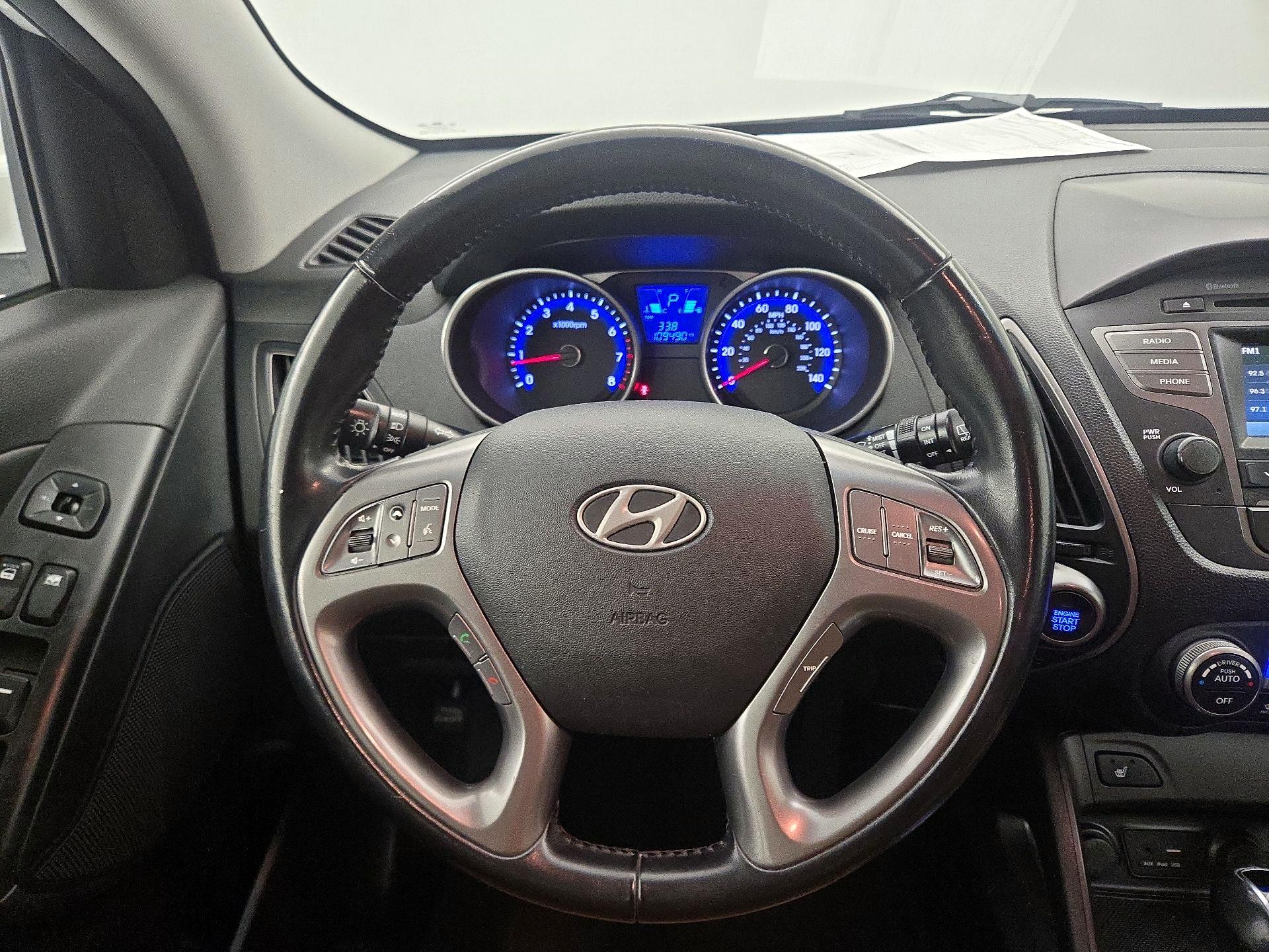 Thumbnail: 2015 Hyundai Tucson - 10