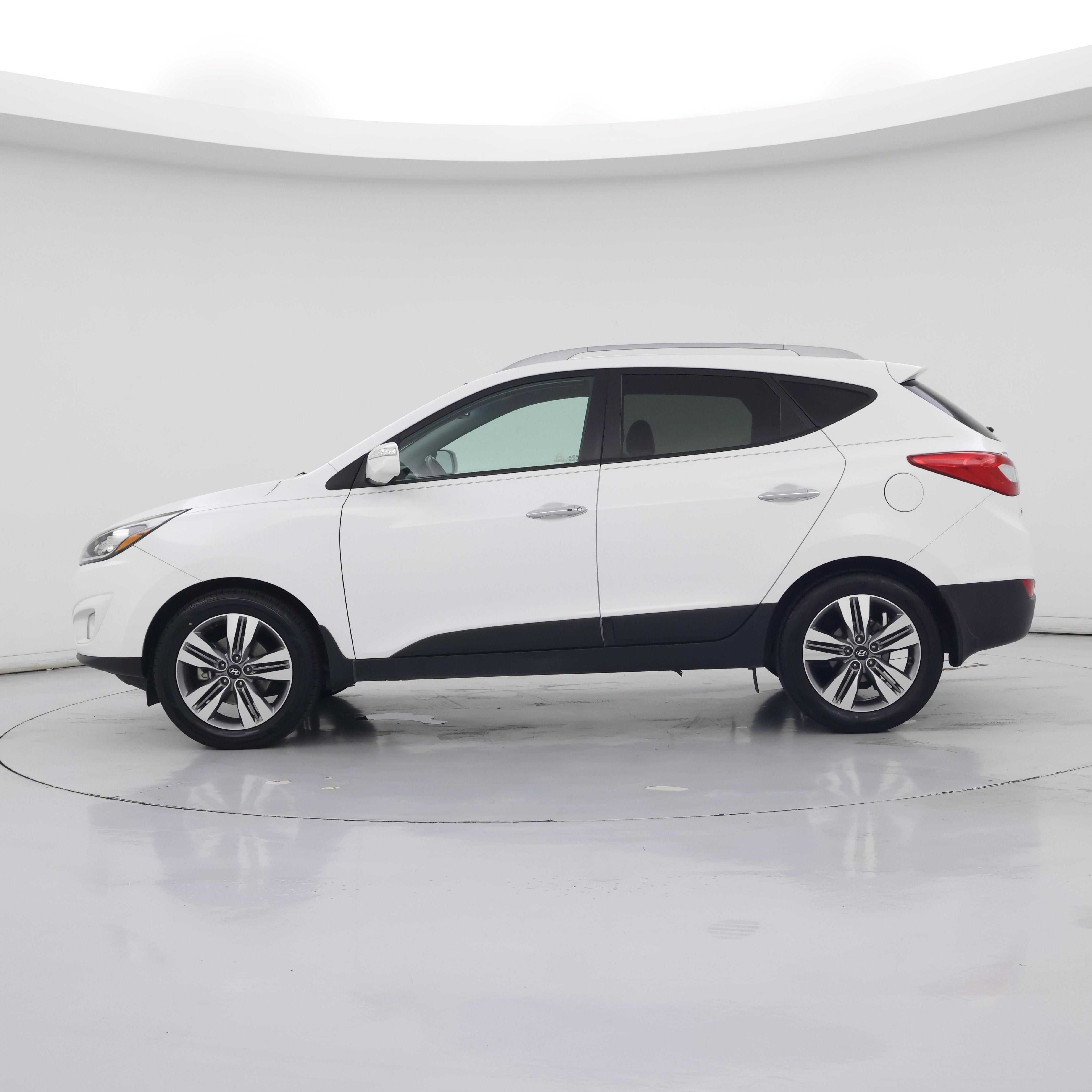 Thumbnail: 2015 Hyundai Tucson - 3