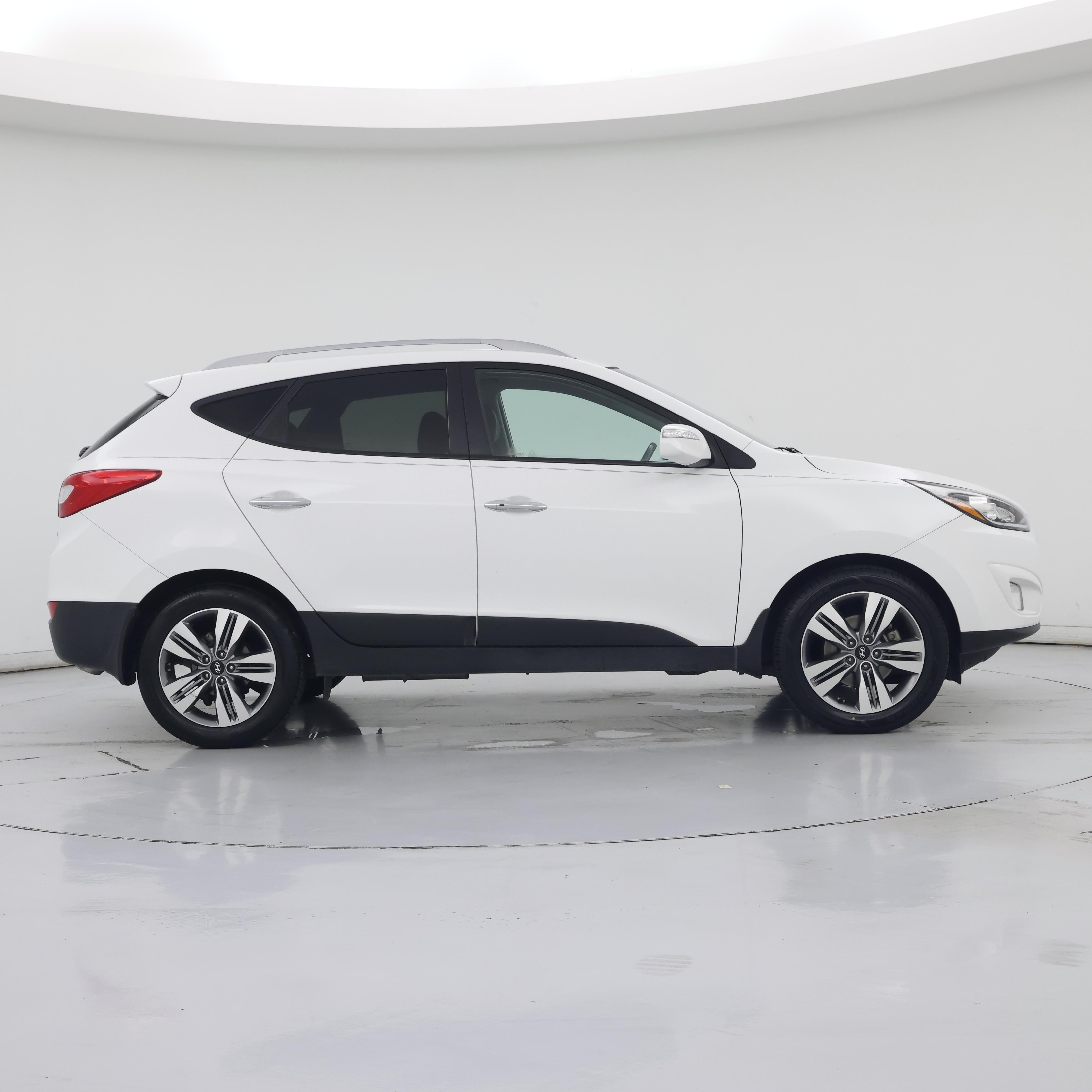 Thumbnail: 2015 Hyundai Tucson - 7