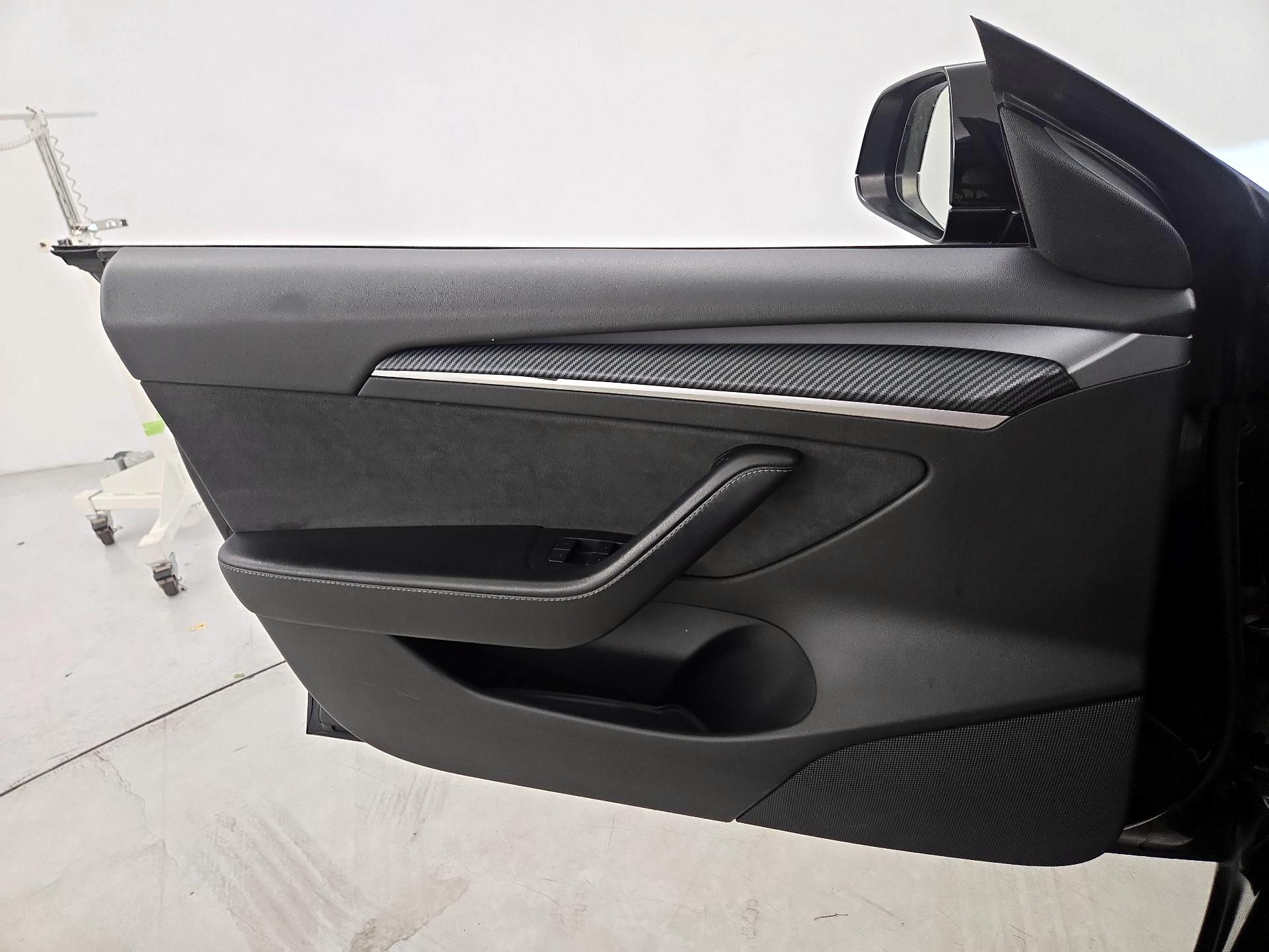 Thumbnail: 2022 Tesla Model 3 - 12