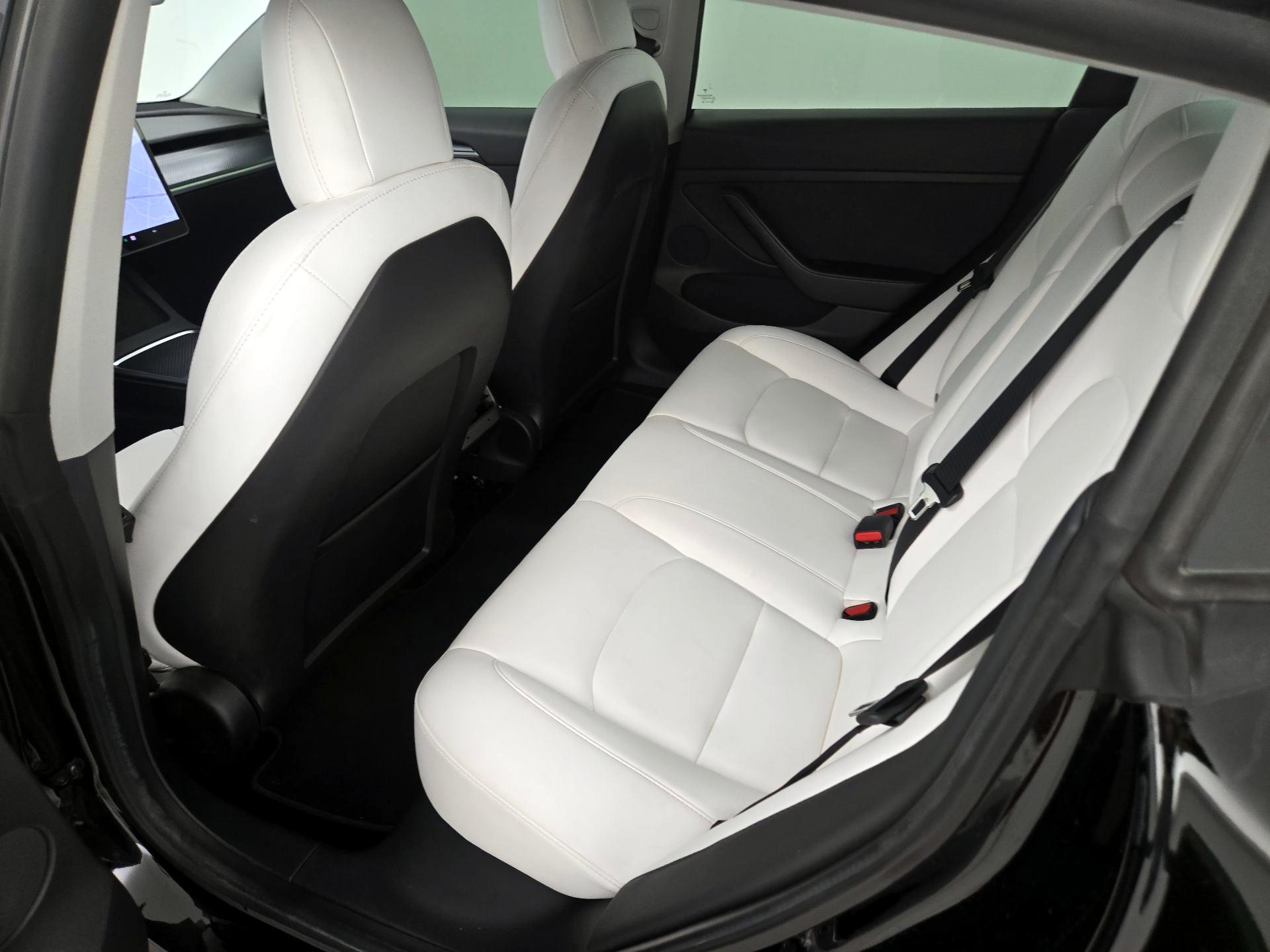 Thumbnail: 2022 Tesla Model 3 - 19