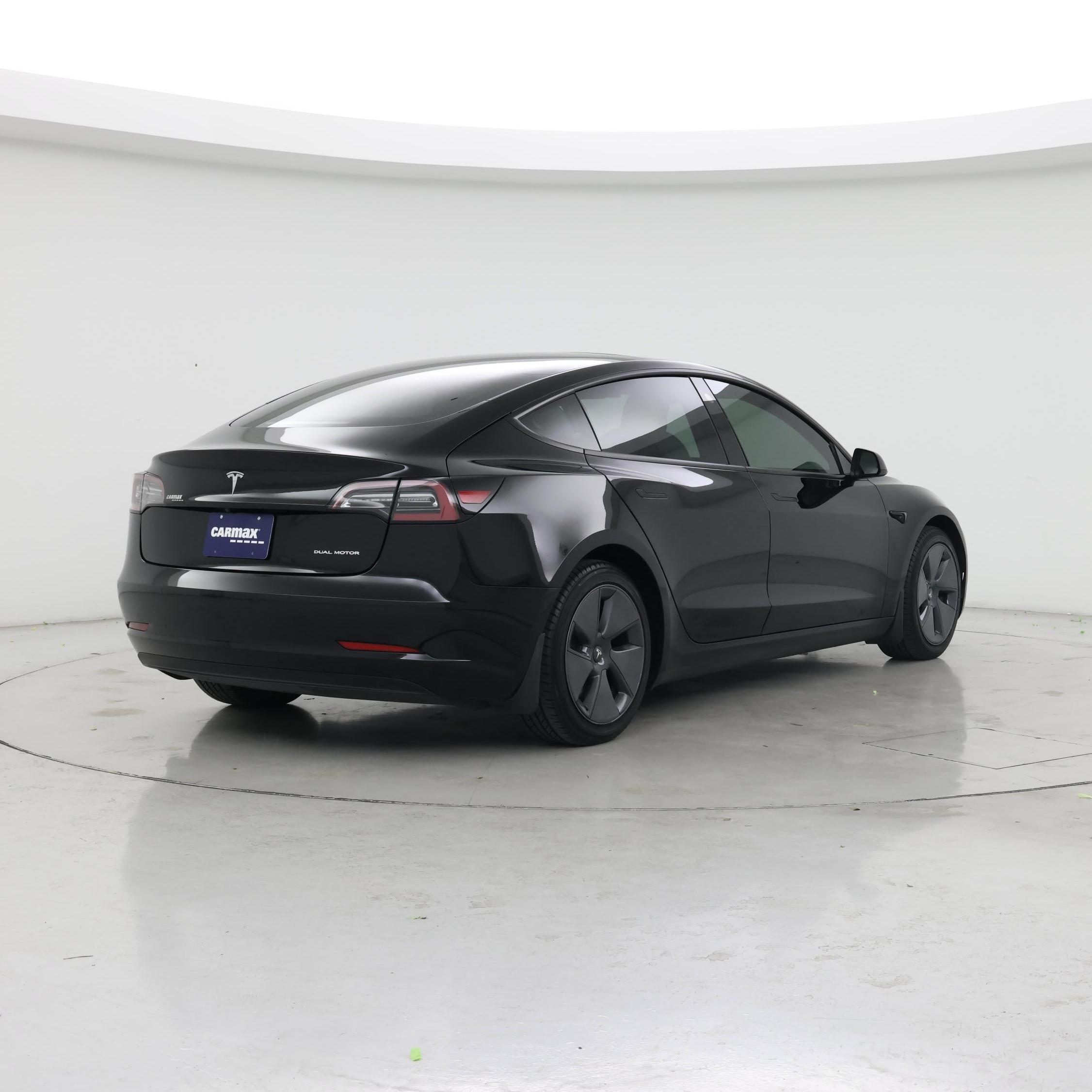 Thumbnail: 2022 Tesla Model 3 - 8